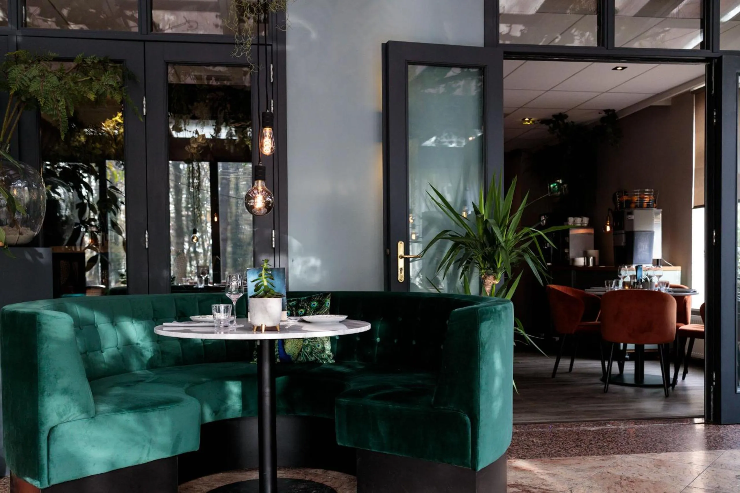 Restaurant/places to eat in Hotel 't Paviljoen