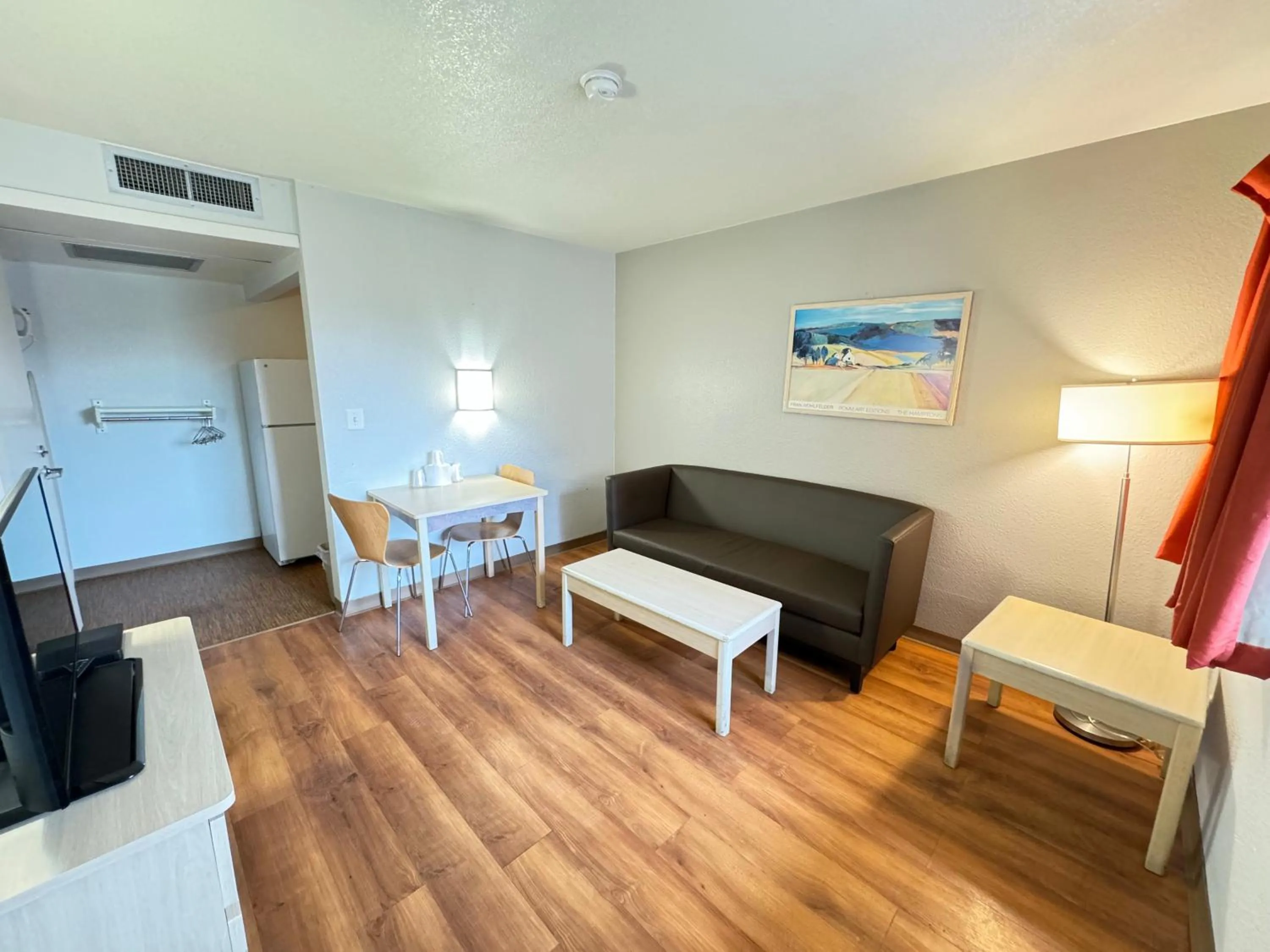 Living room in Studio 6 Casper WY