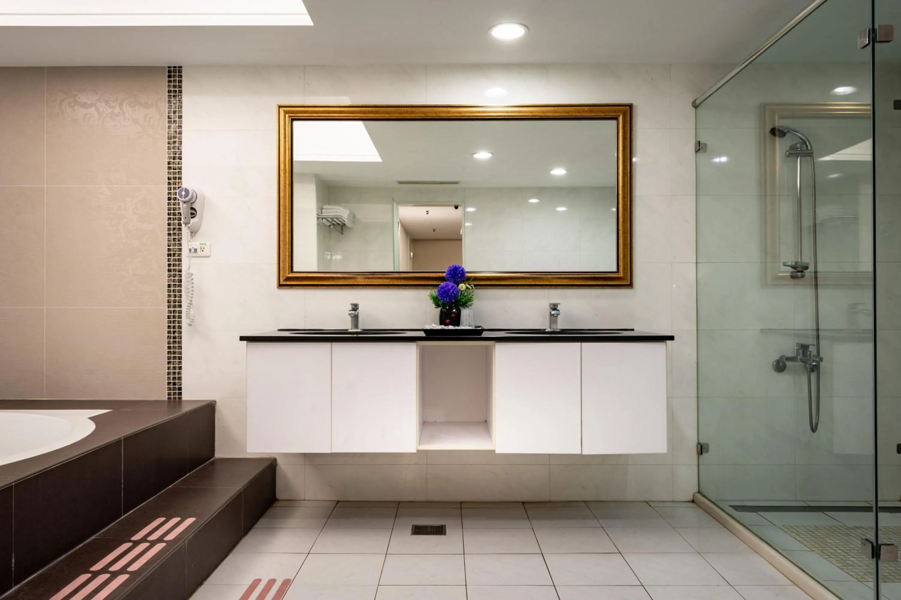 Bathroom in Yoyo Hotel