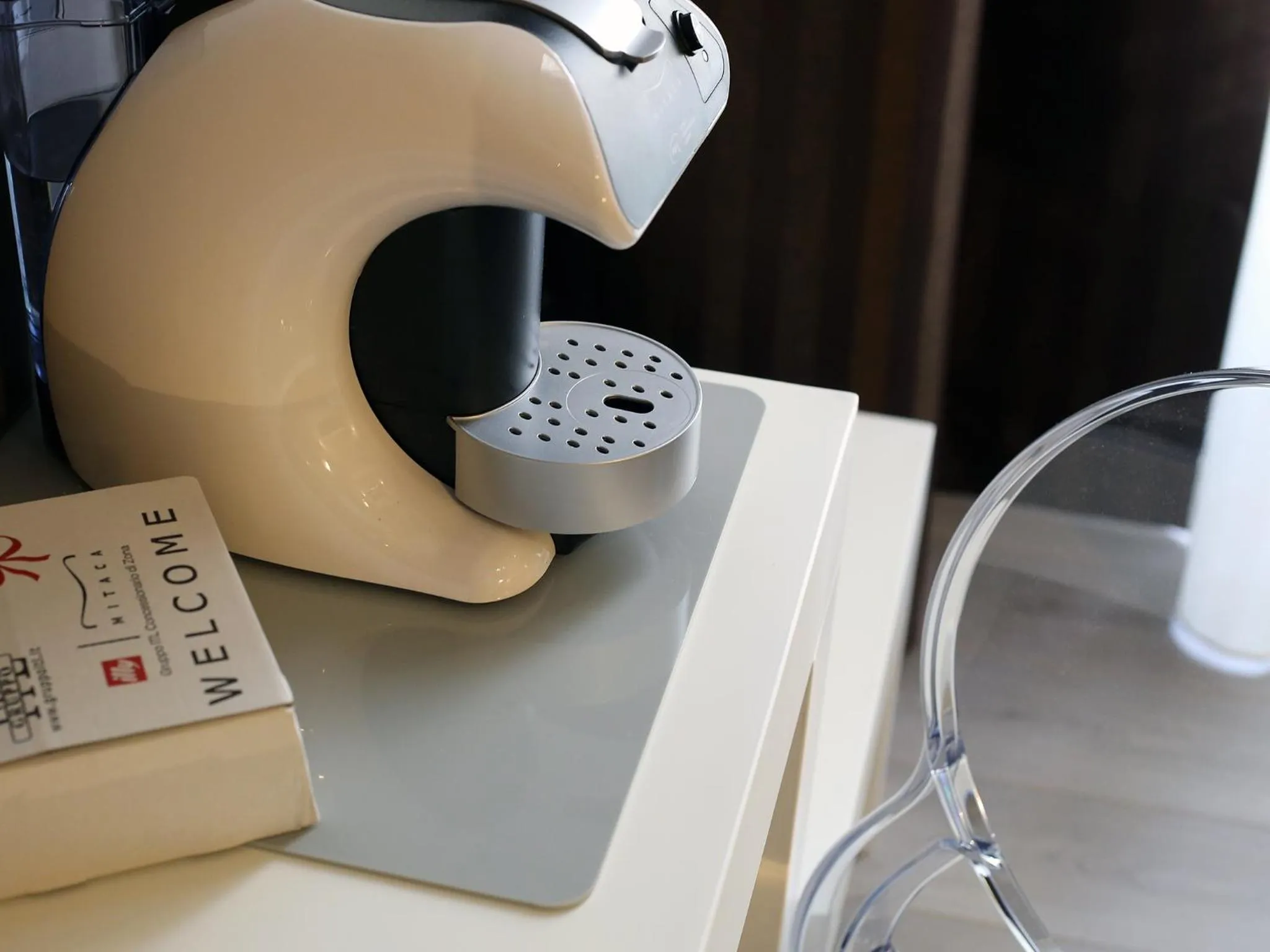 Coffee/tea facilities in Piccolo di Piazza di Spagna Suites