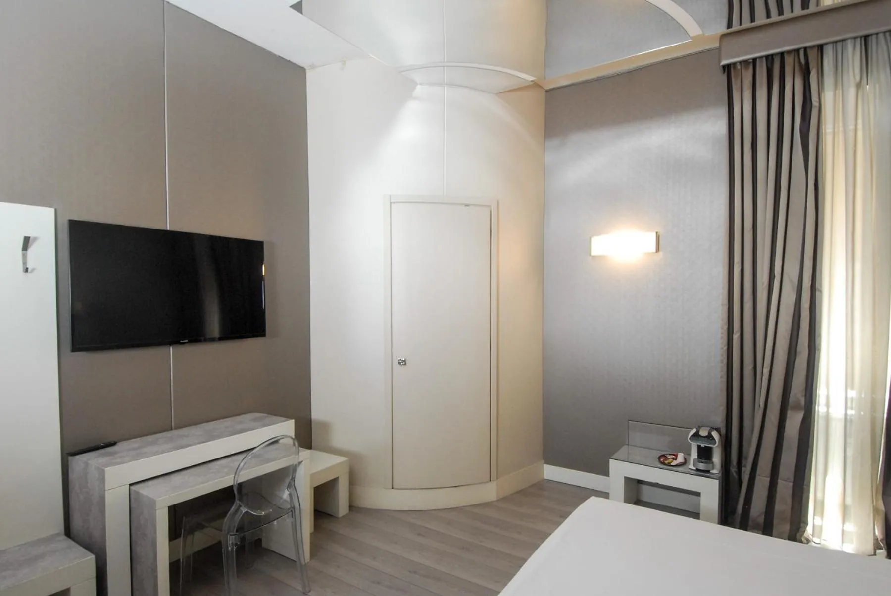 Bed in Piccolo di Piazza di Spagna Suites