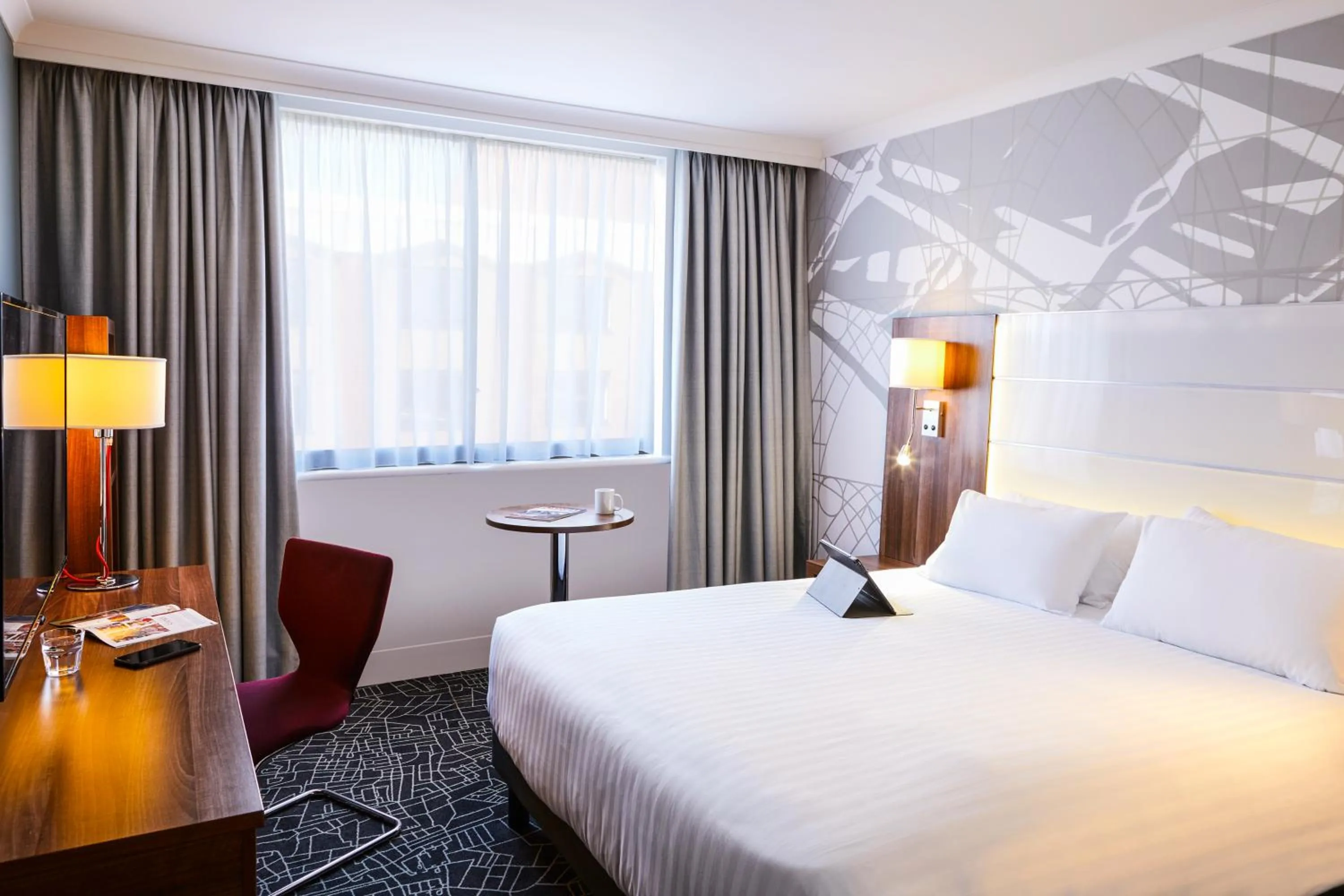 Bed in Mercure Telford Centre Hotel