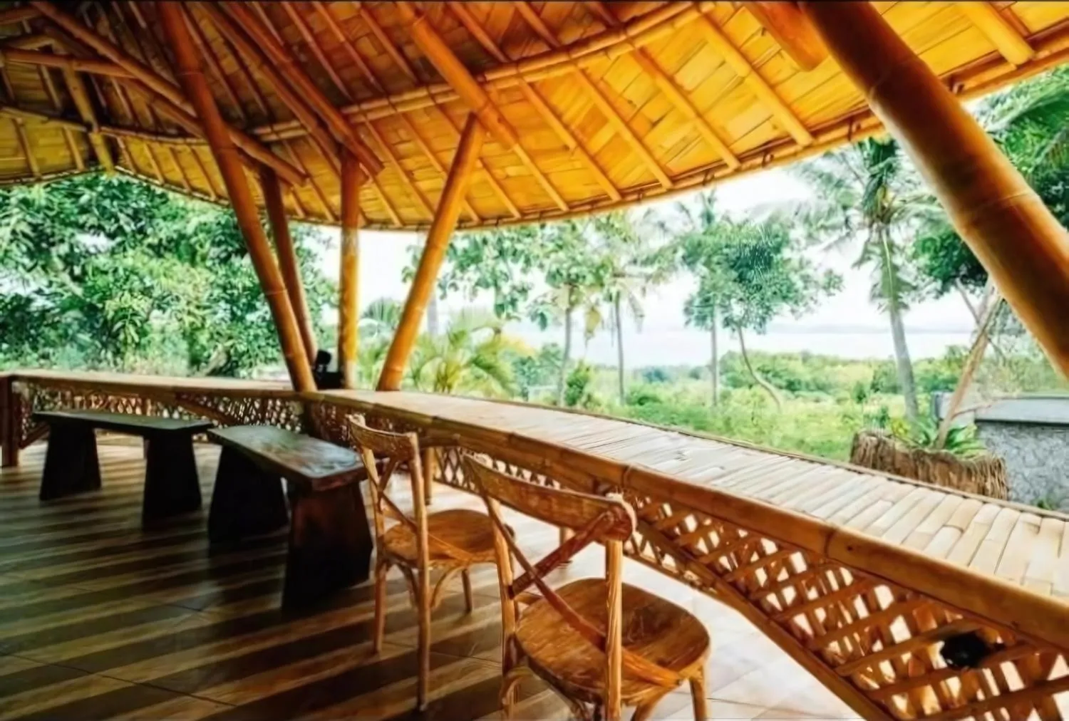 Restaurant/places to eat in Tinggian Hill Retreat