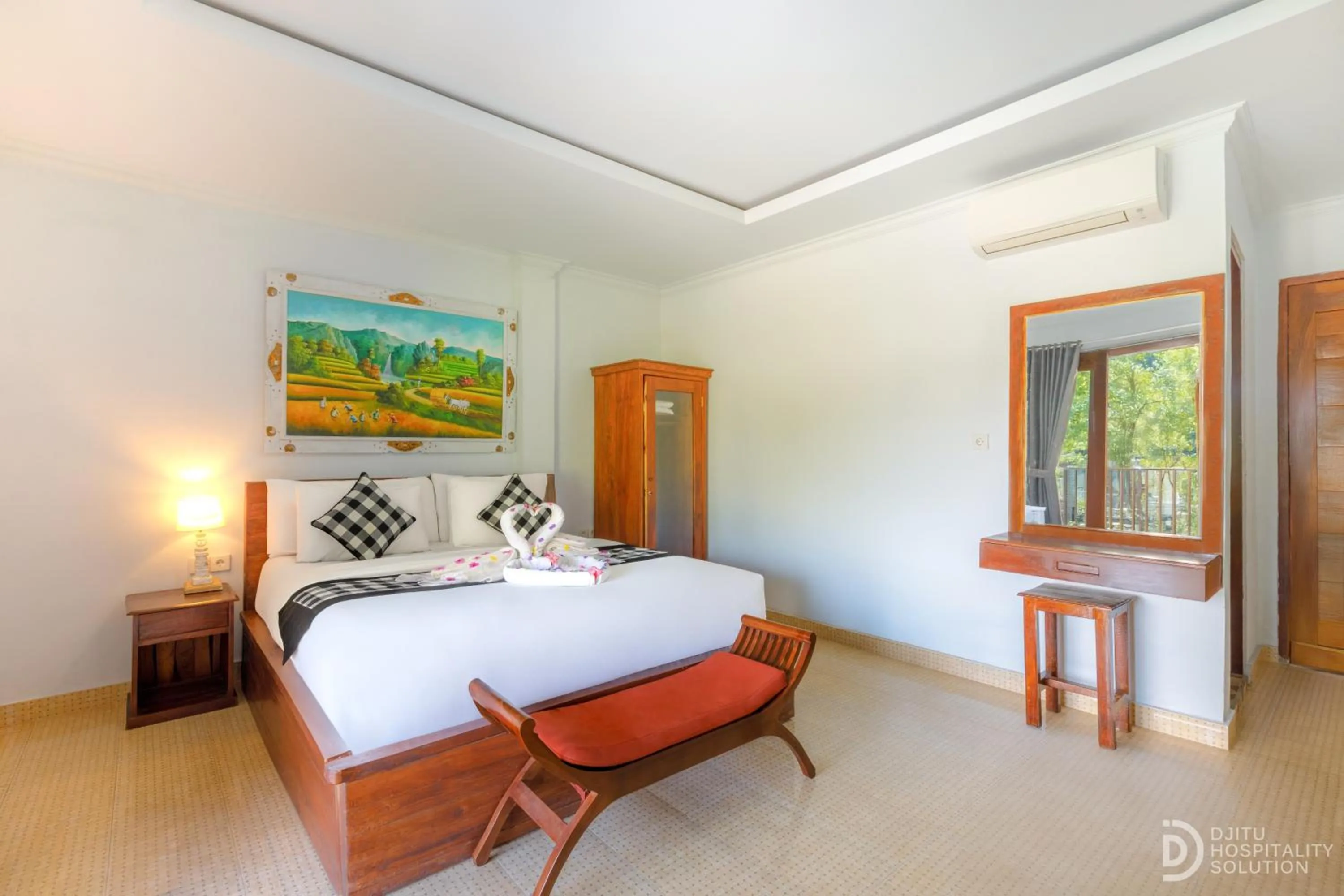 Bedroom, Bed in Tinggian Hill Retreat