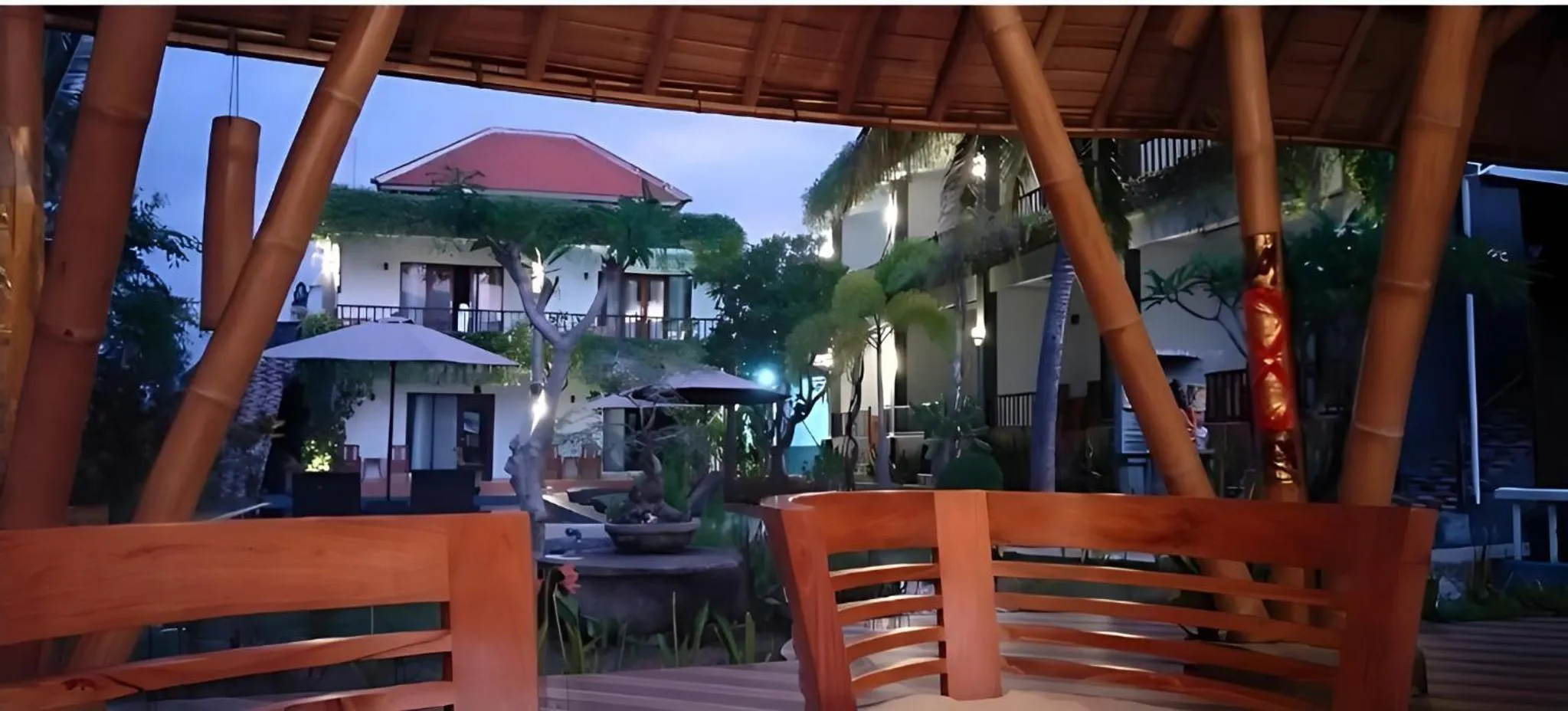 Restaurant/places to eat in Tinggian Hill Retreat