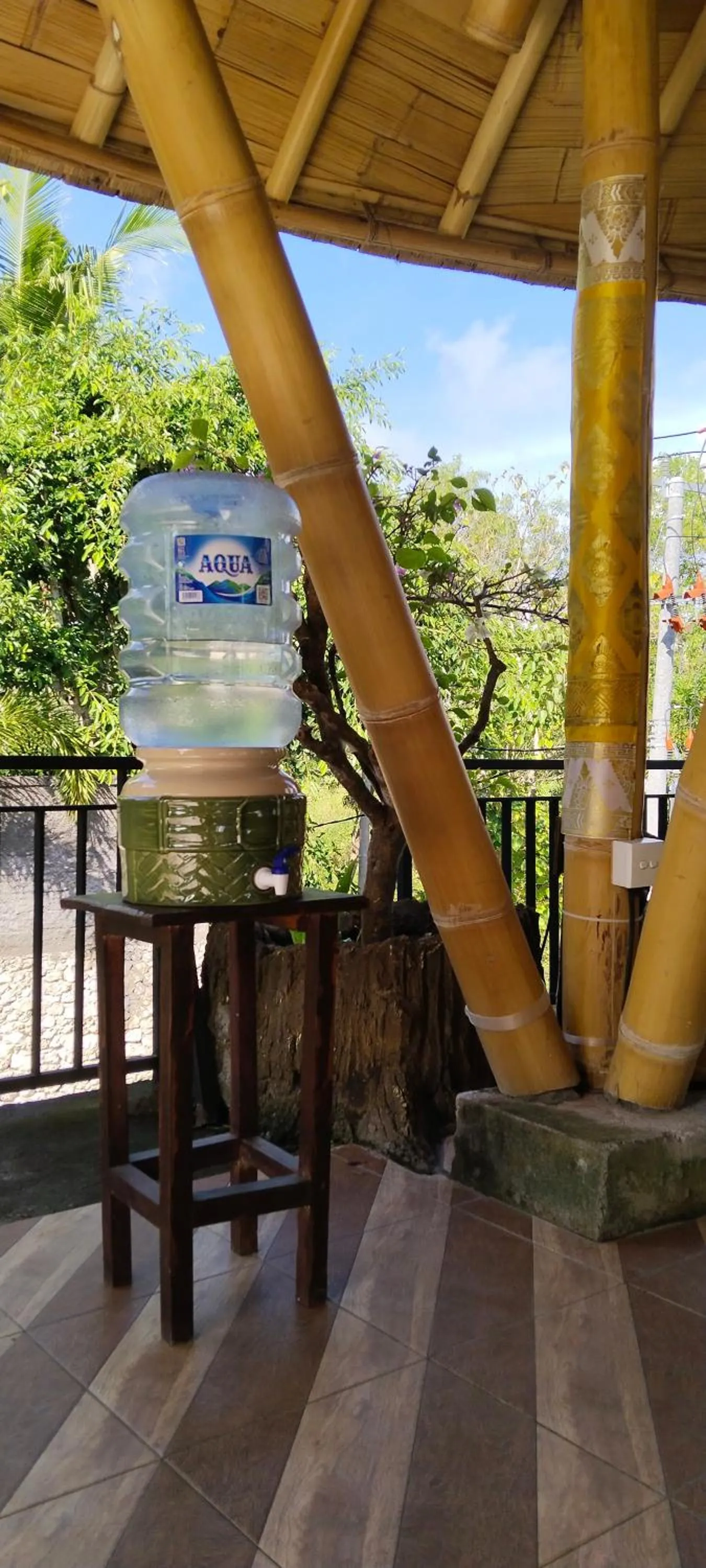 Property building in Tinggian Hill Retreat