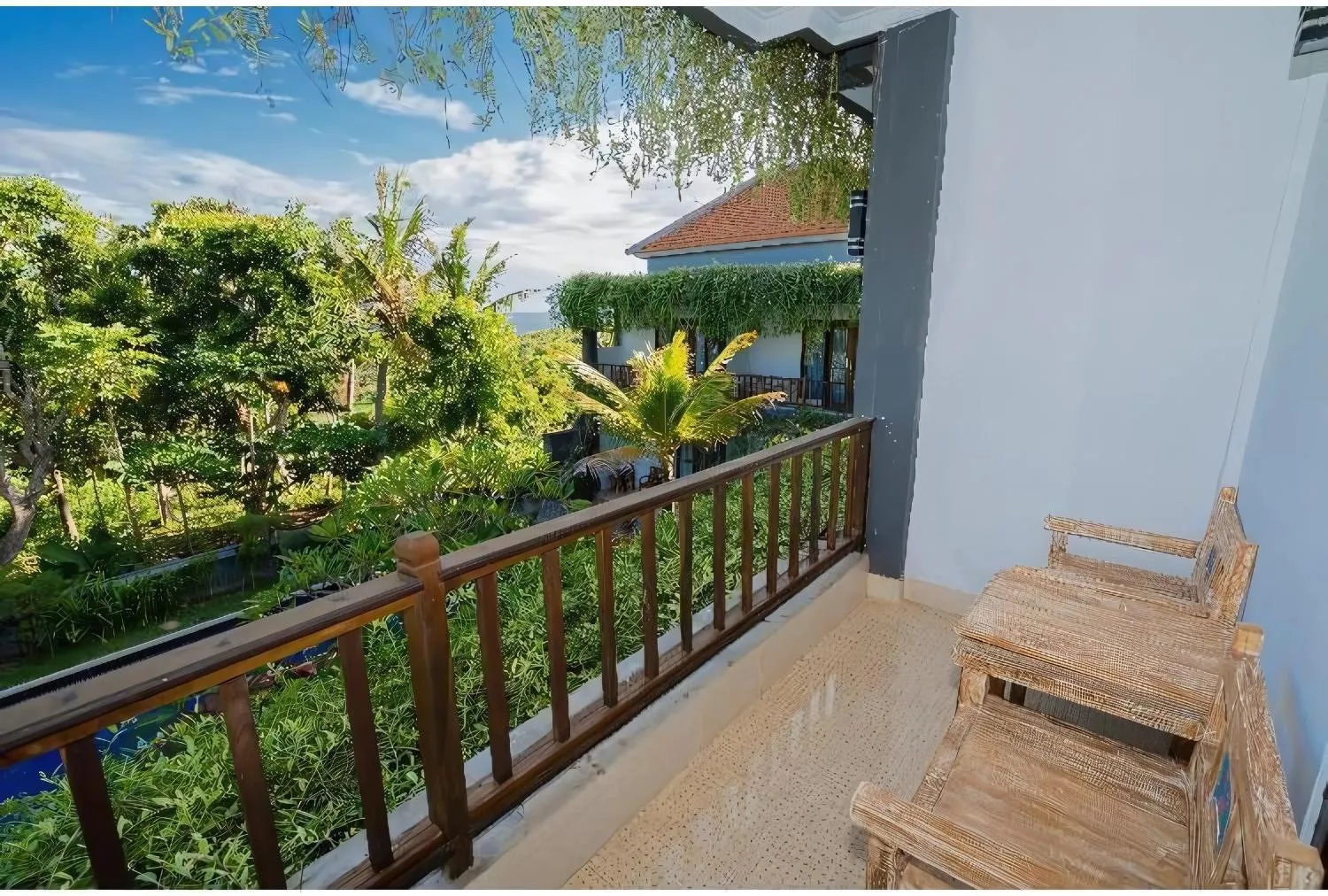 Patio in Tinggian Hill Retreat