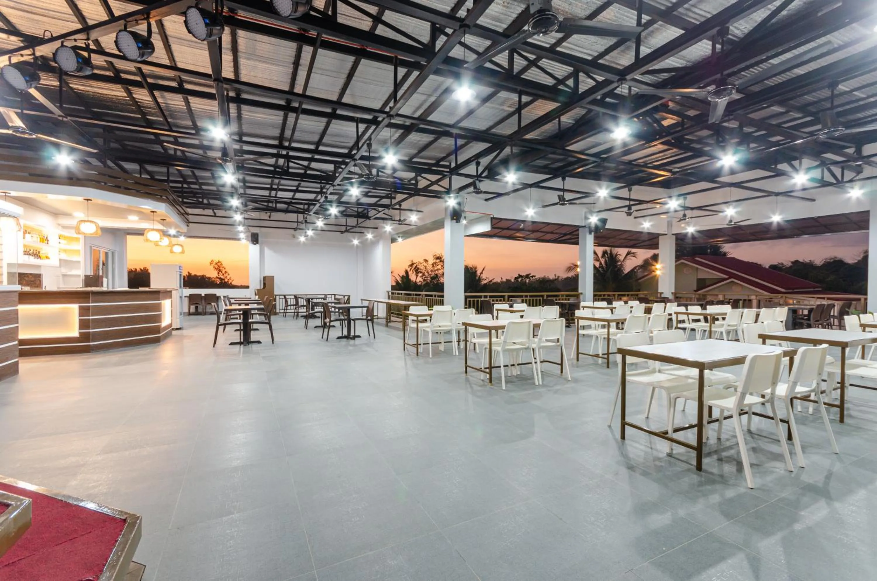 Restaurant/places to eat in Magsaysay Hillside Resort powered by Cocotel