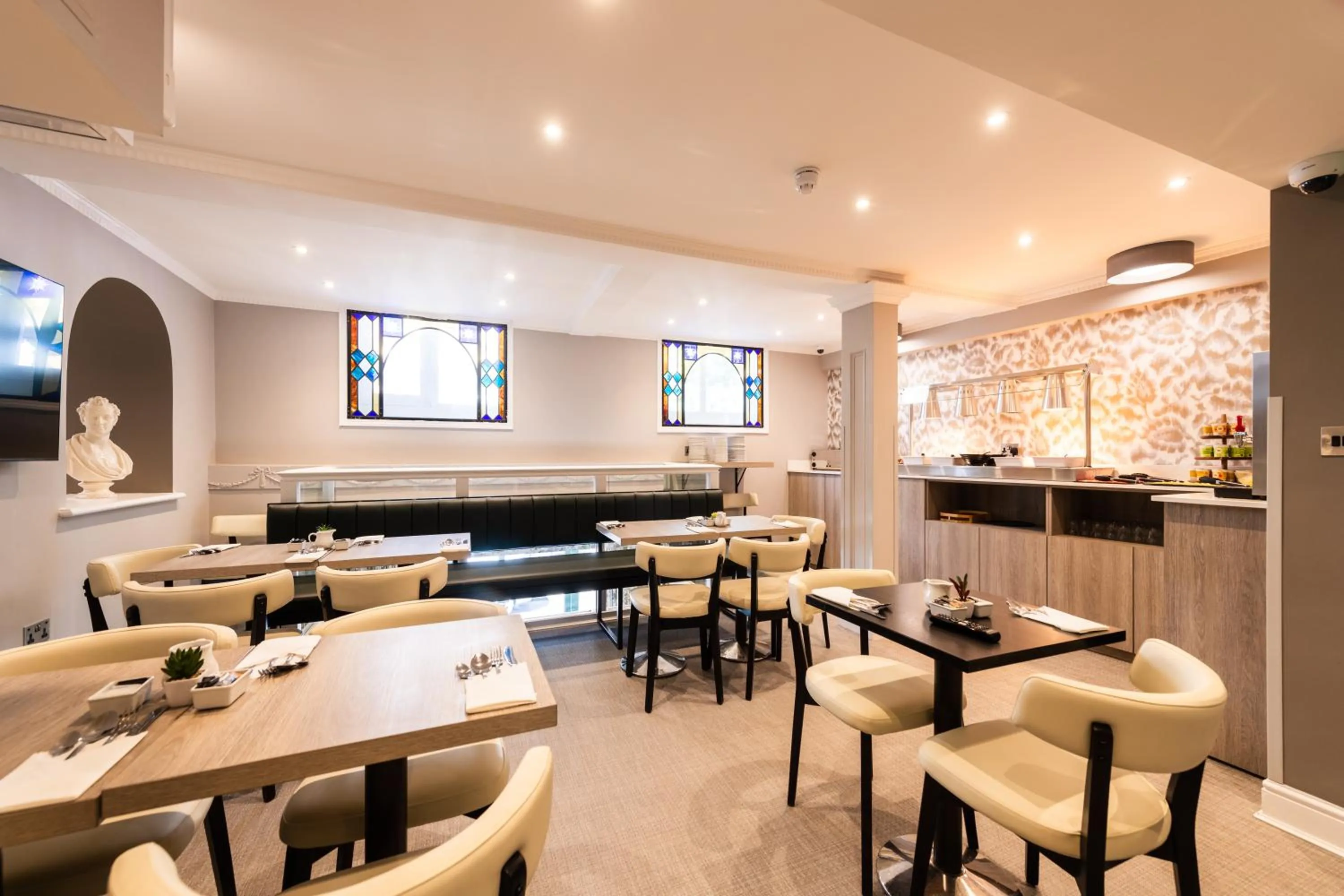 Breakfast in Byron Hotel