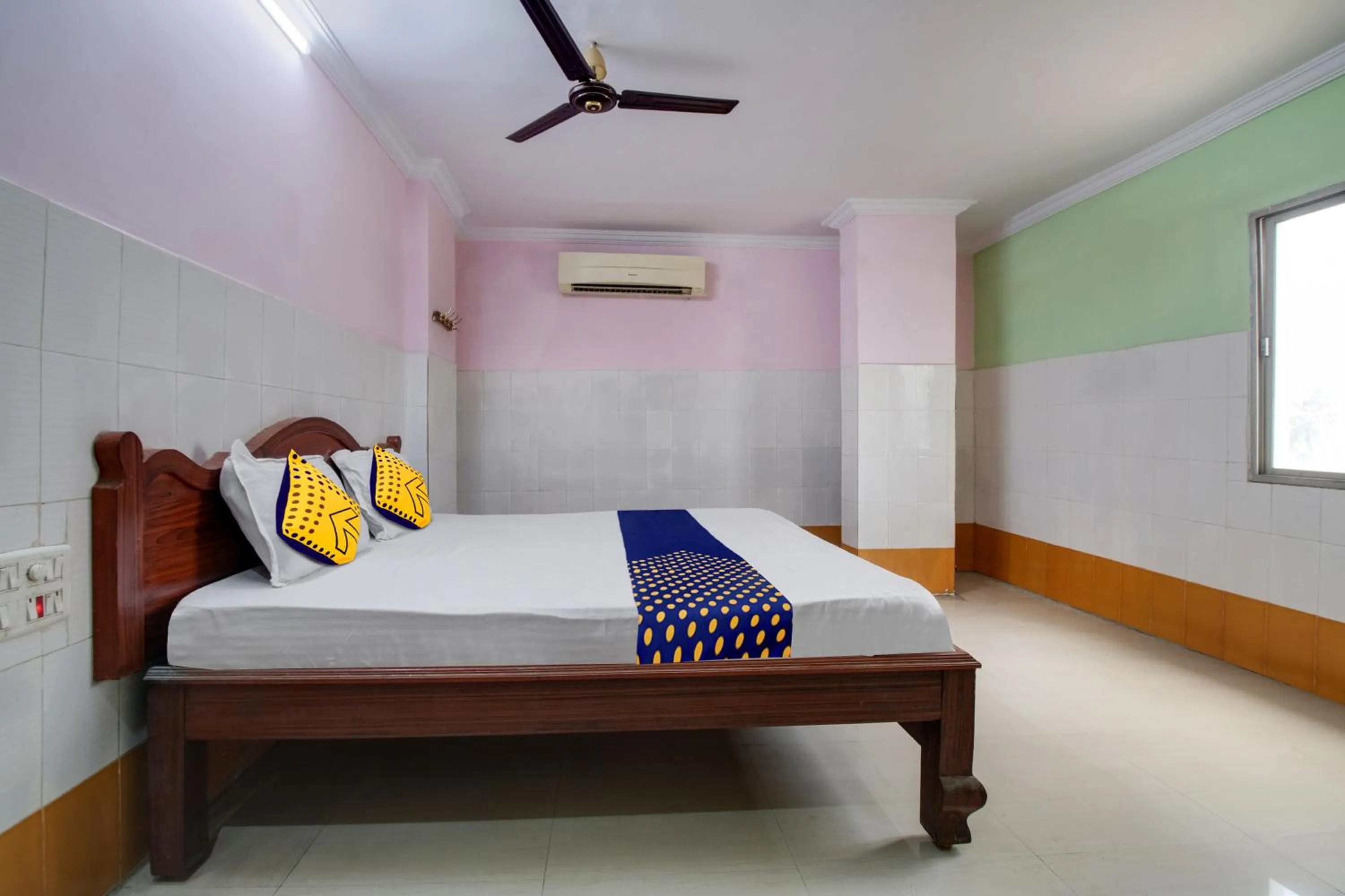 Lobby or reception in Hotel O Sir Vr Sairam Lodge