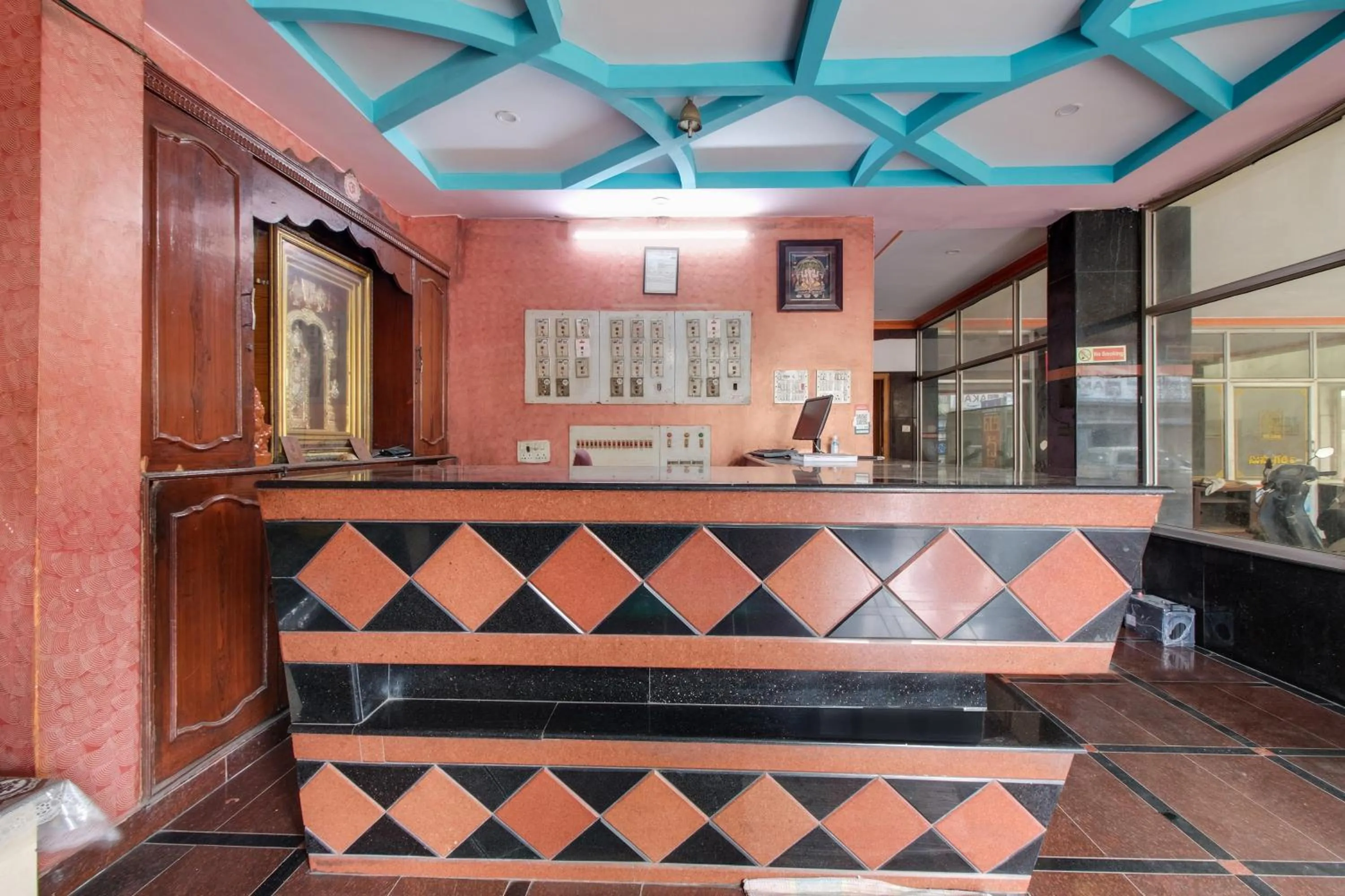 Lobby or reception in Hotel O Sir Vr Sairam Lodge