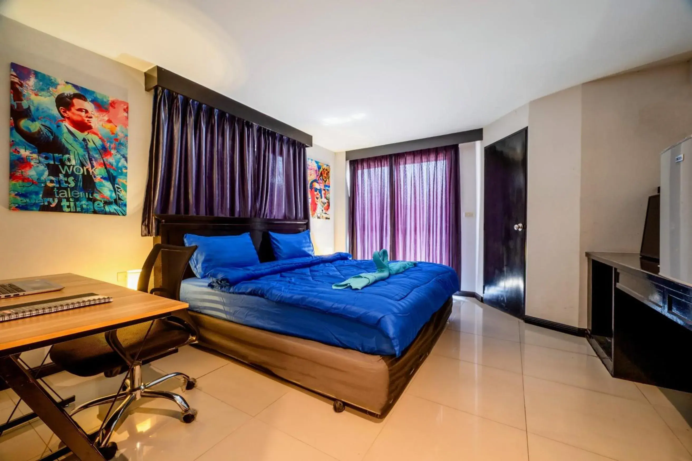 Junior Suite with Balcony in Abunawas Merry Inn at Walking Street Junior Suite with Balcony in Abunawas Merry Inn at Walking Street