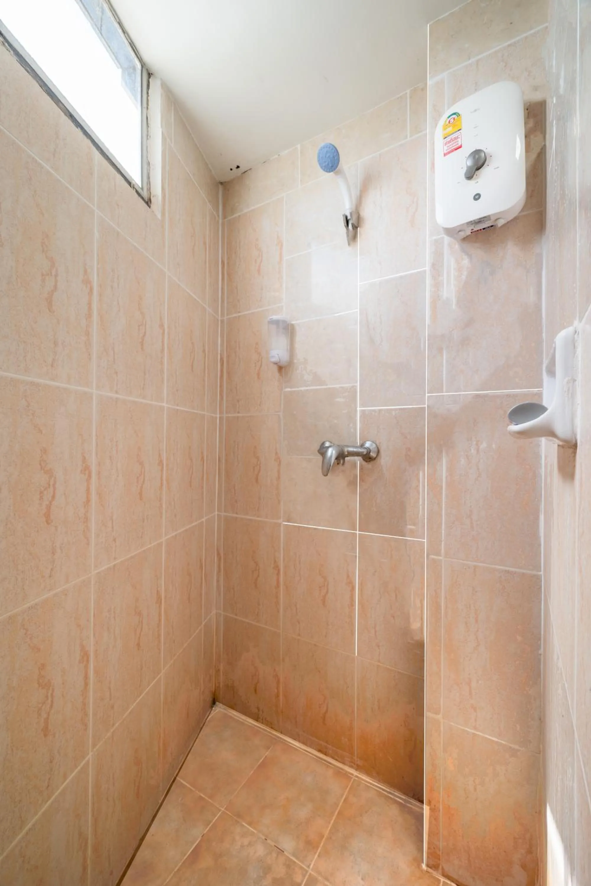 Abunawas Merry Inn at Walking Street