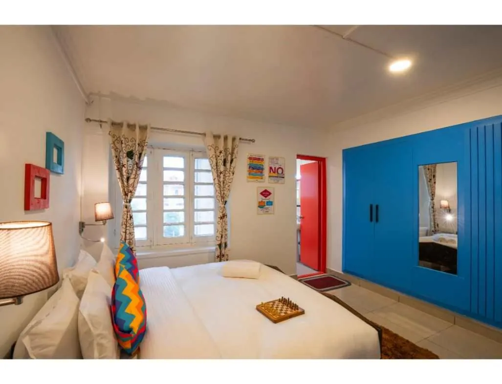 Bed in goSTOPS Srinagar