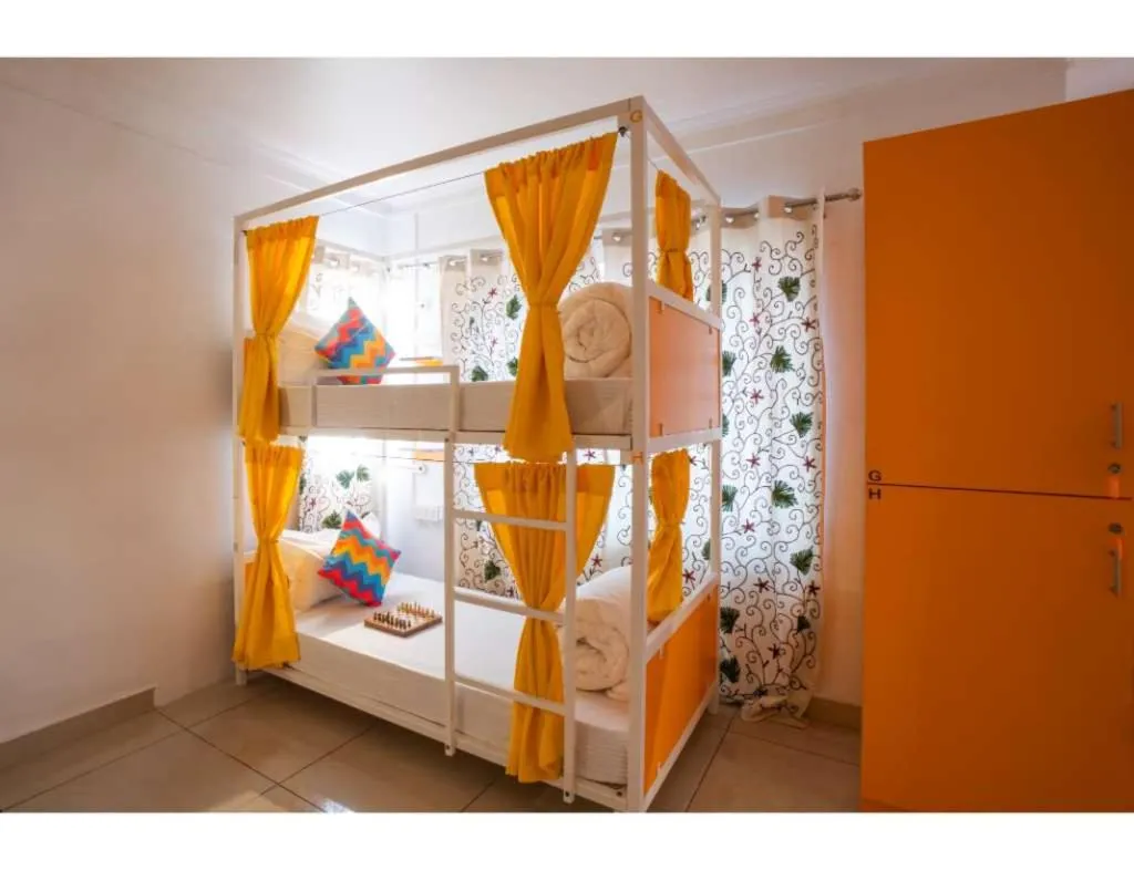 Bed in goSTOPS Srinagar