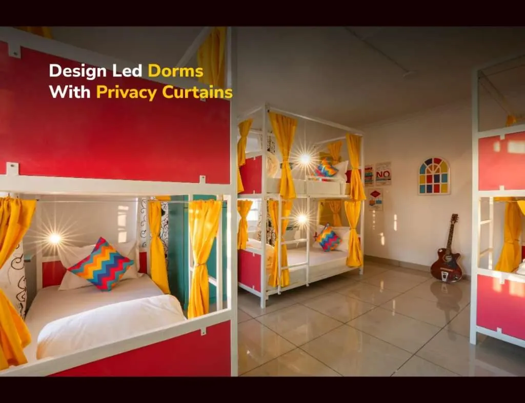 Bed in goSTOPS Srinagar