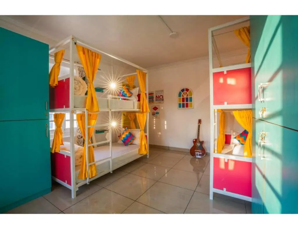 Bed in goSTOPS Srinagar