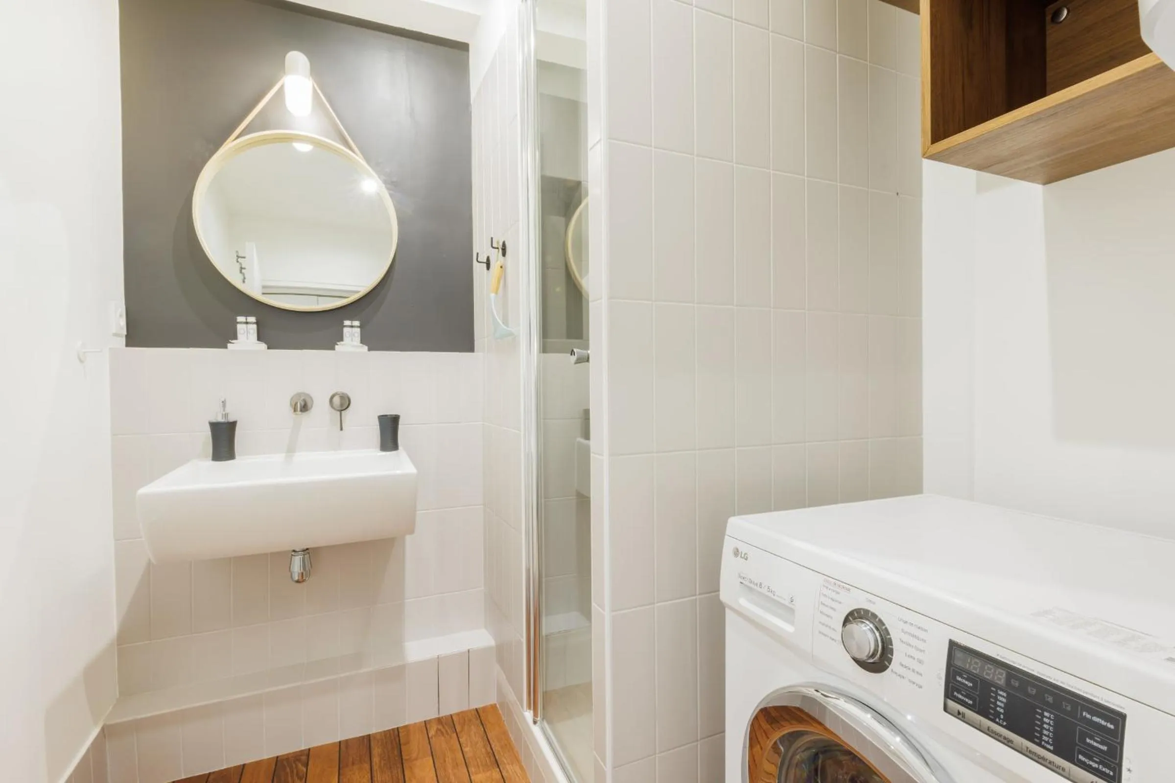 Bathroom in Authentic studio - 2P - Eiffel Tower