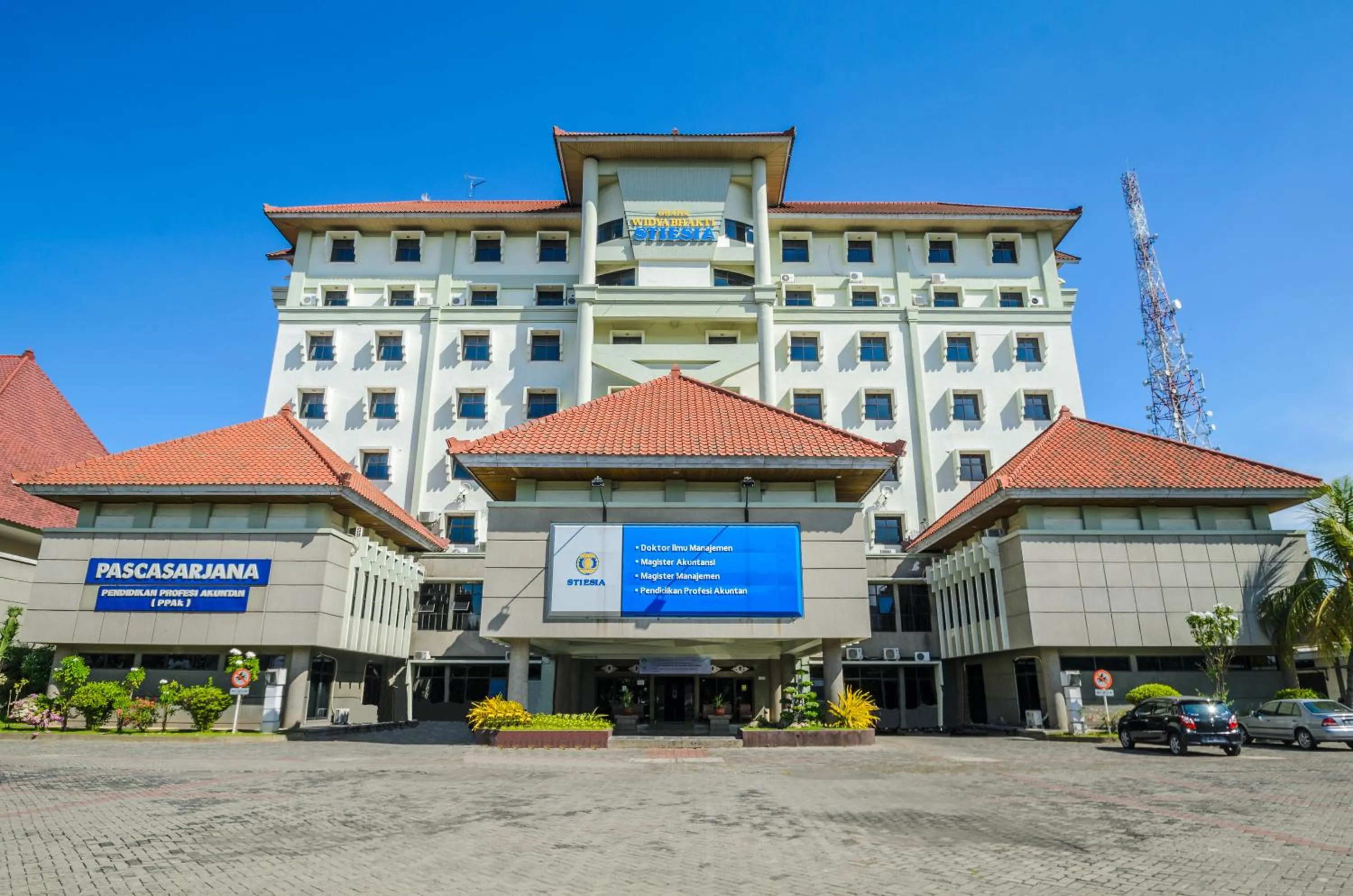 Property building in Graha Widya Bhakti at STIESIA Surabaya