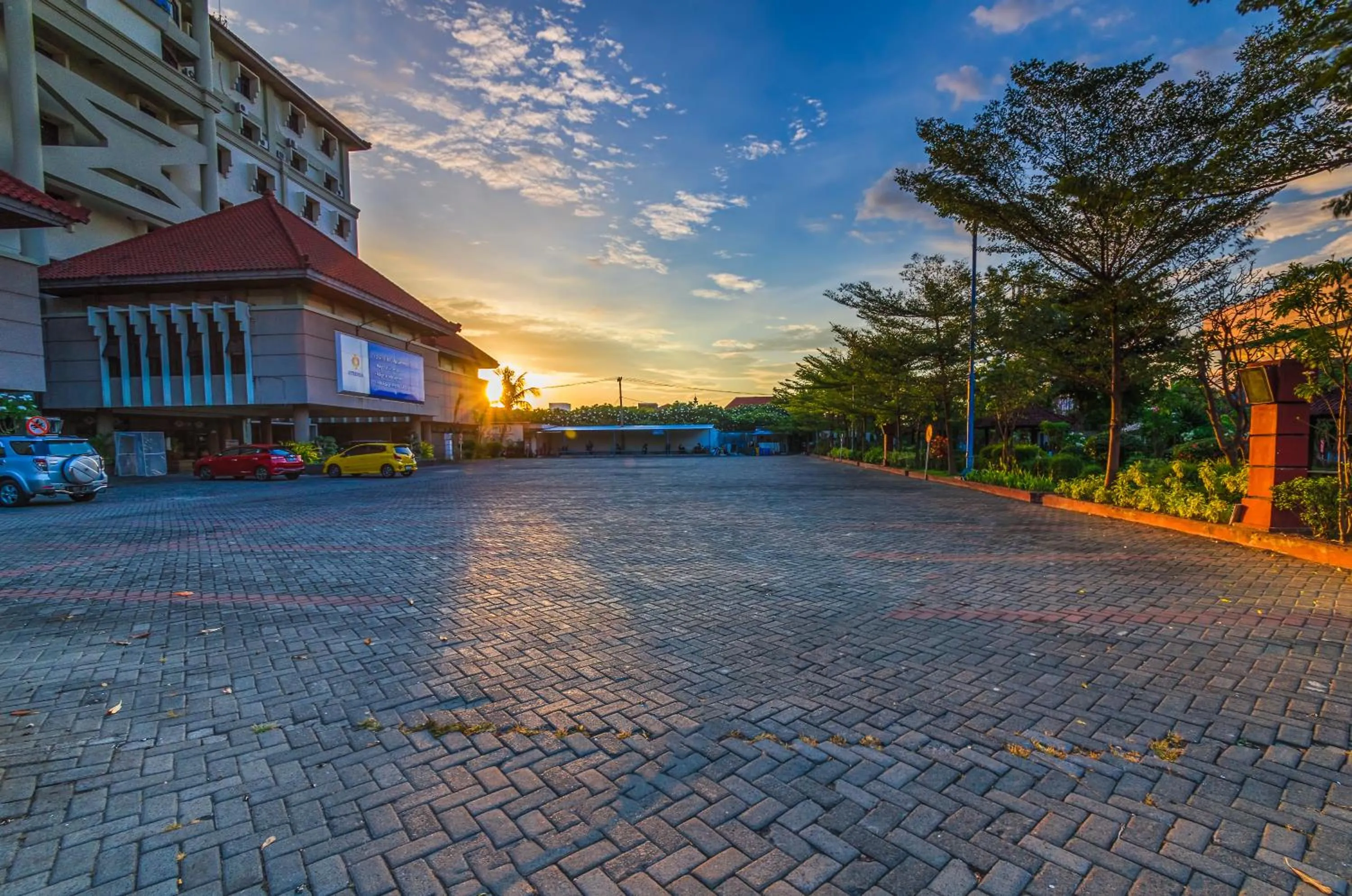 Property building in Graha Widya Bhakti at STIESIA Surabaya