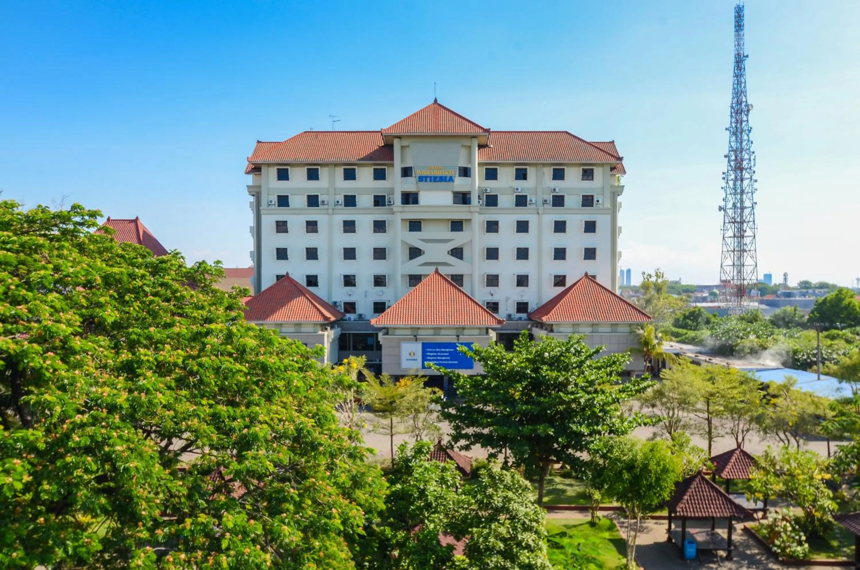 Property building in Graha Widya Bhakti at STIESIA Surabaya