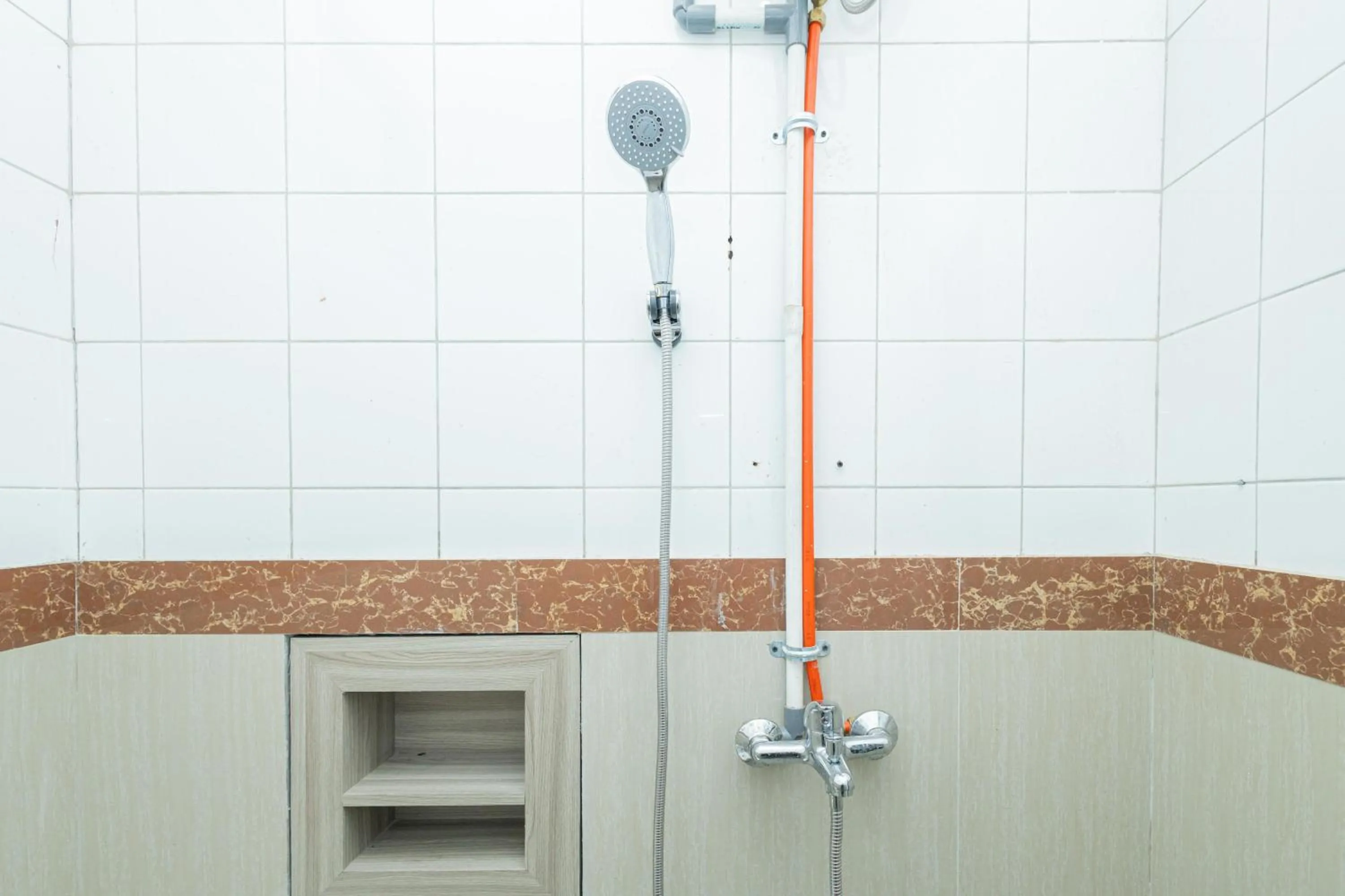 Shower in RedDoorz @ Politeknik Pelayaran Banten