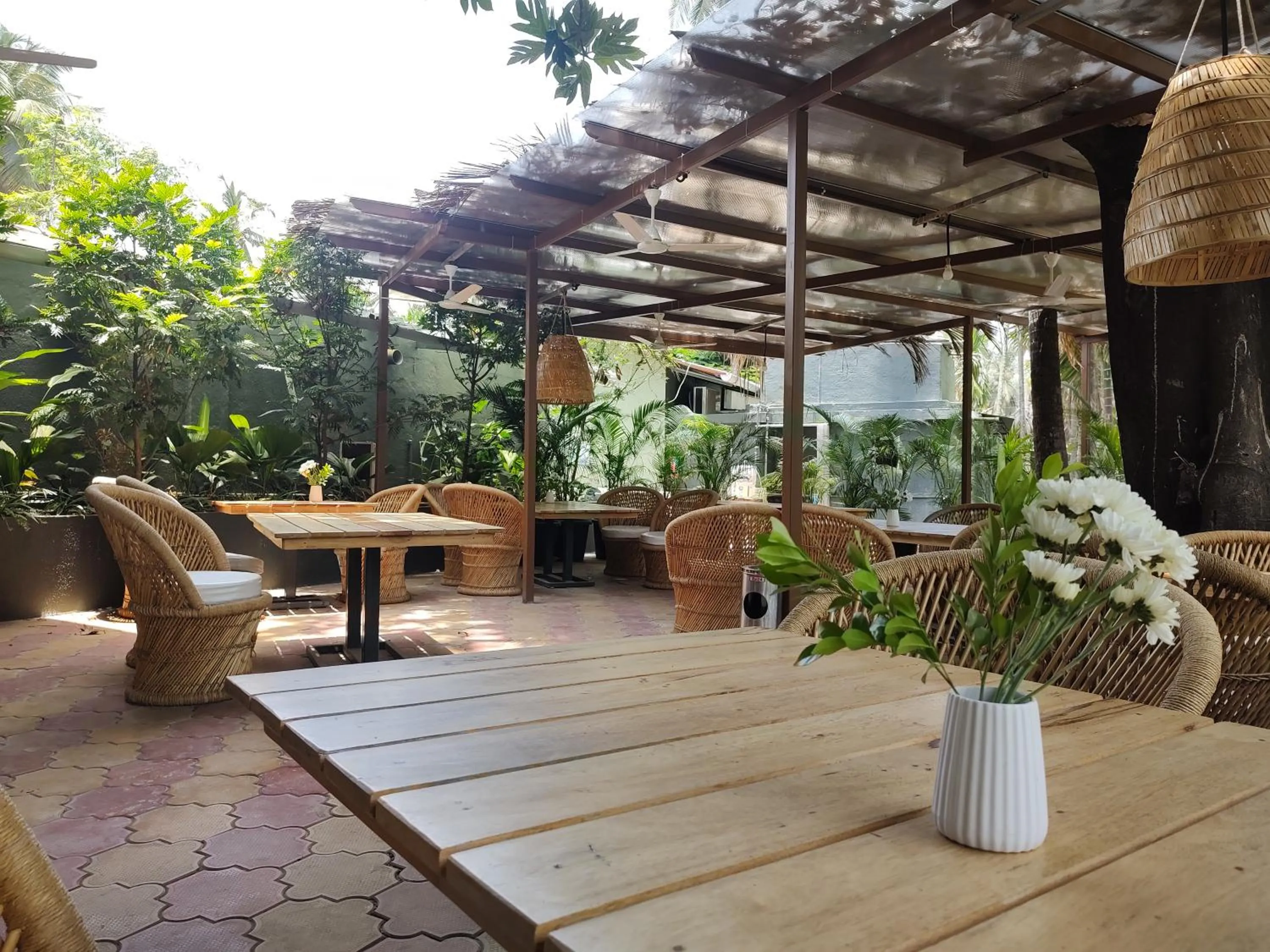 Restaurant/places to eat in Oceanature Alibaug