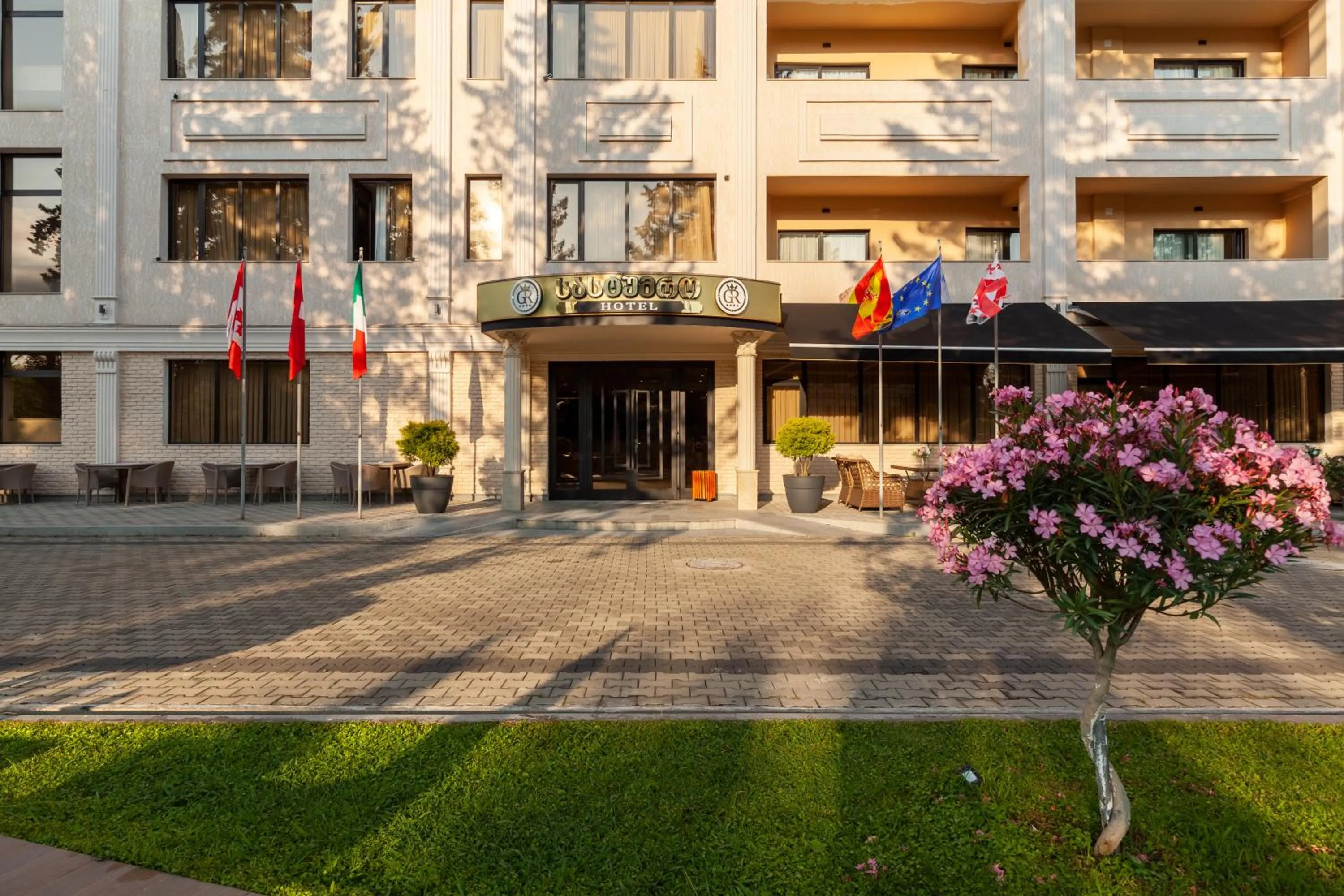 Property building in Gelati Residence