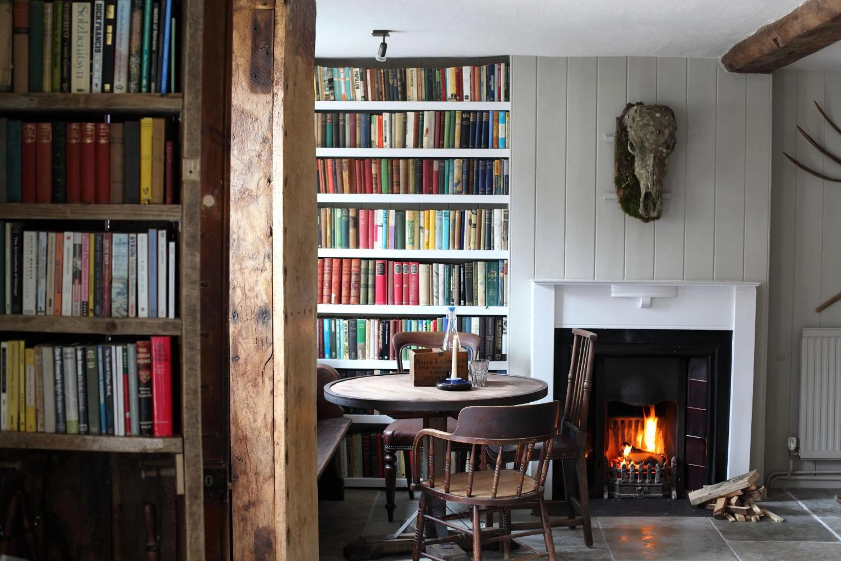 Lounge or bar in Black Lion Hotel