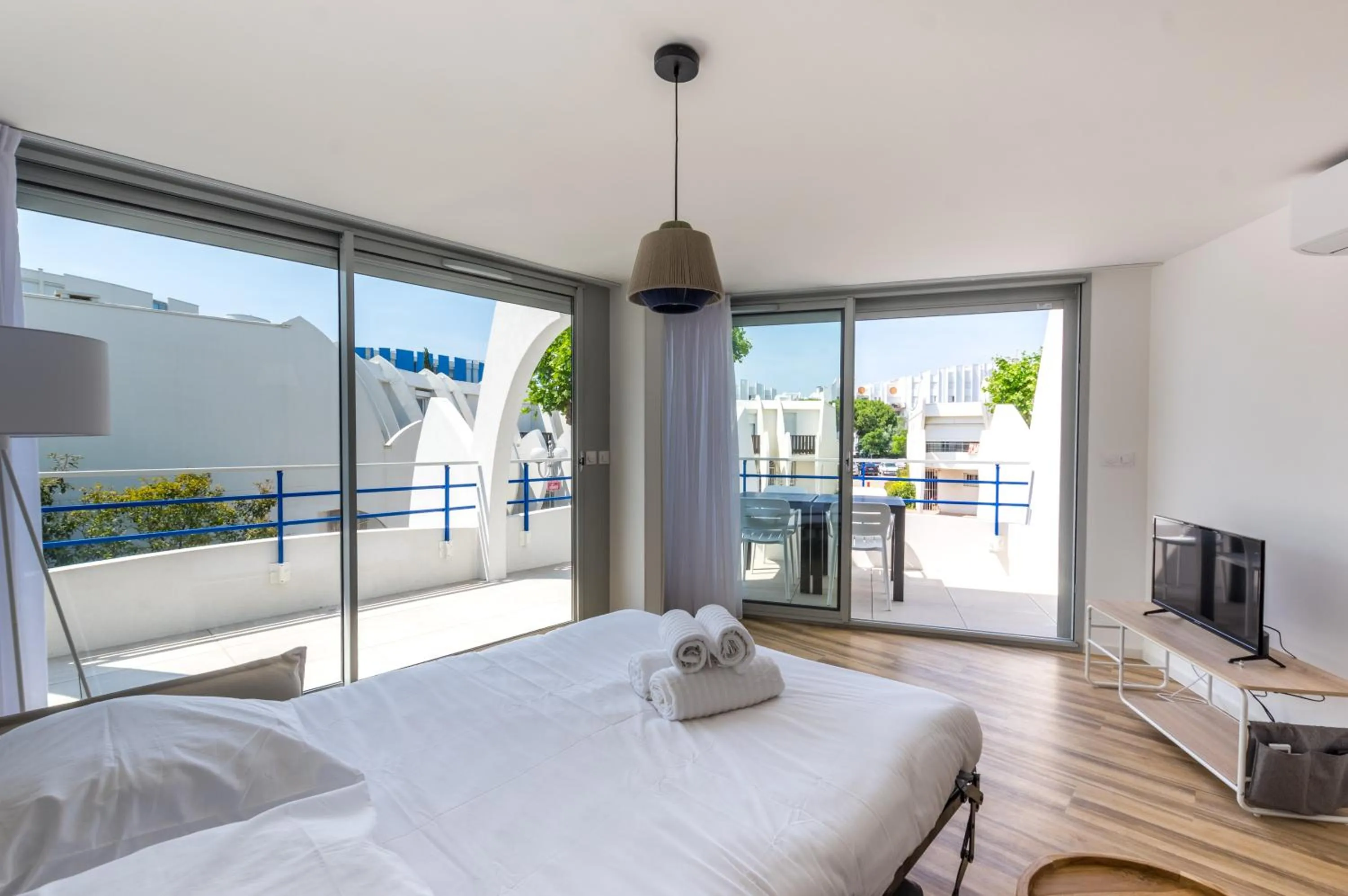 Bed in MY Hôtel Résidences - La Grande-Motte