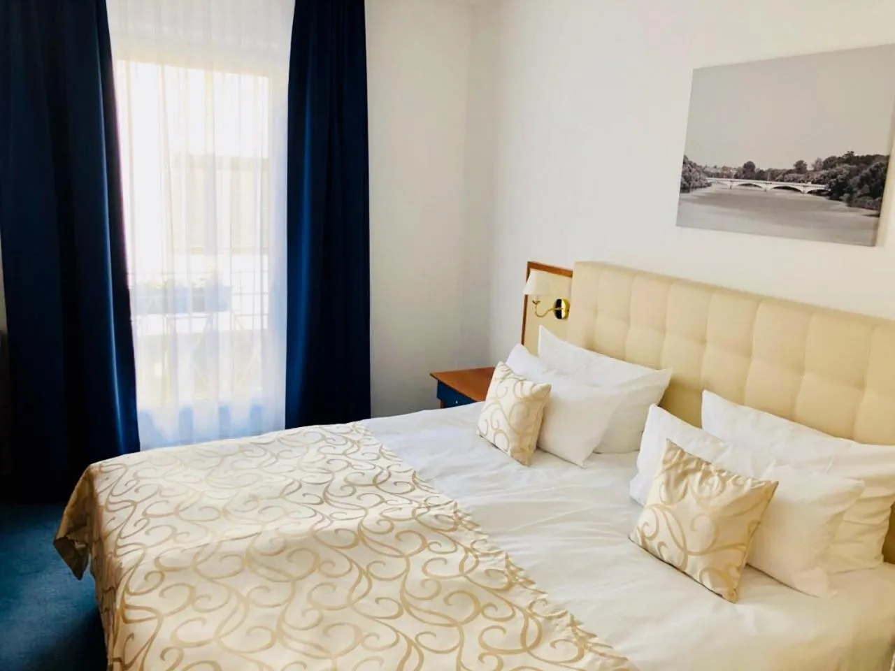 Decorative detail, Bed in Hotel am Bayrischen Platz