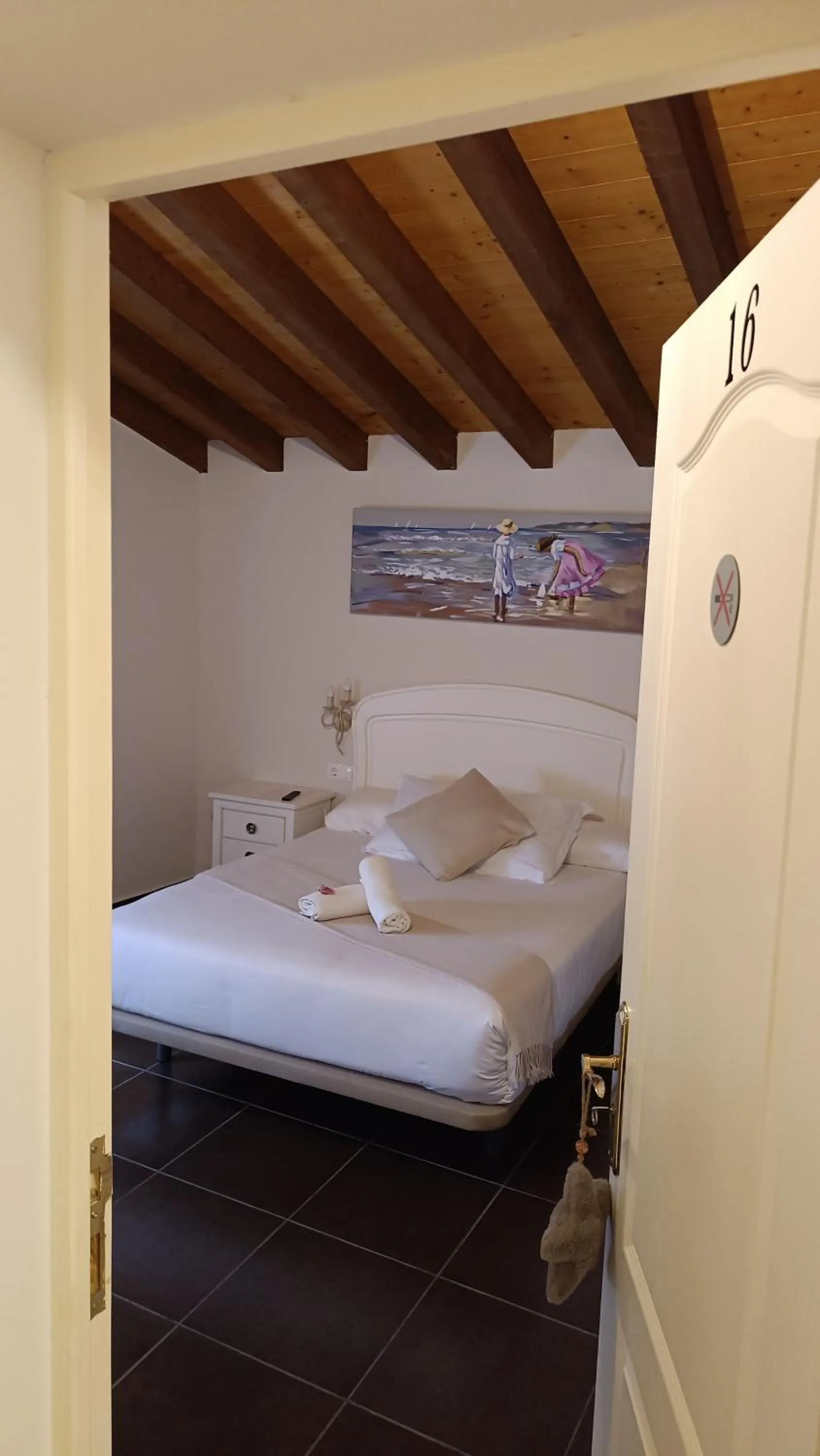 Bedroom in Camino del Norte Santillana del Mar