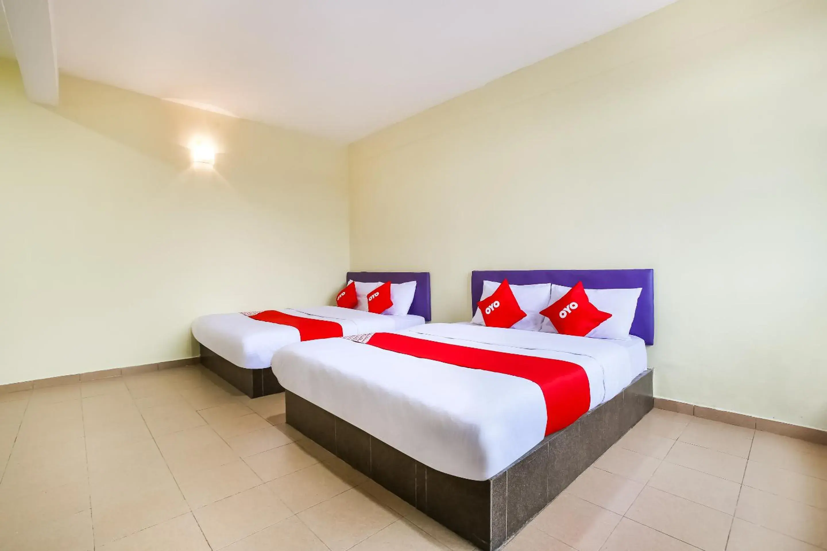 Family Room in Happy Inn Hotel Family Room in Happy Inn Hotel