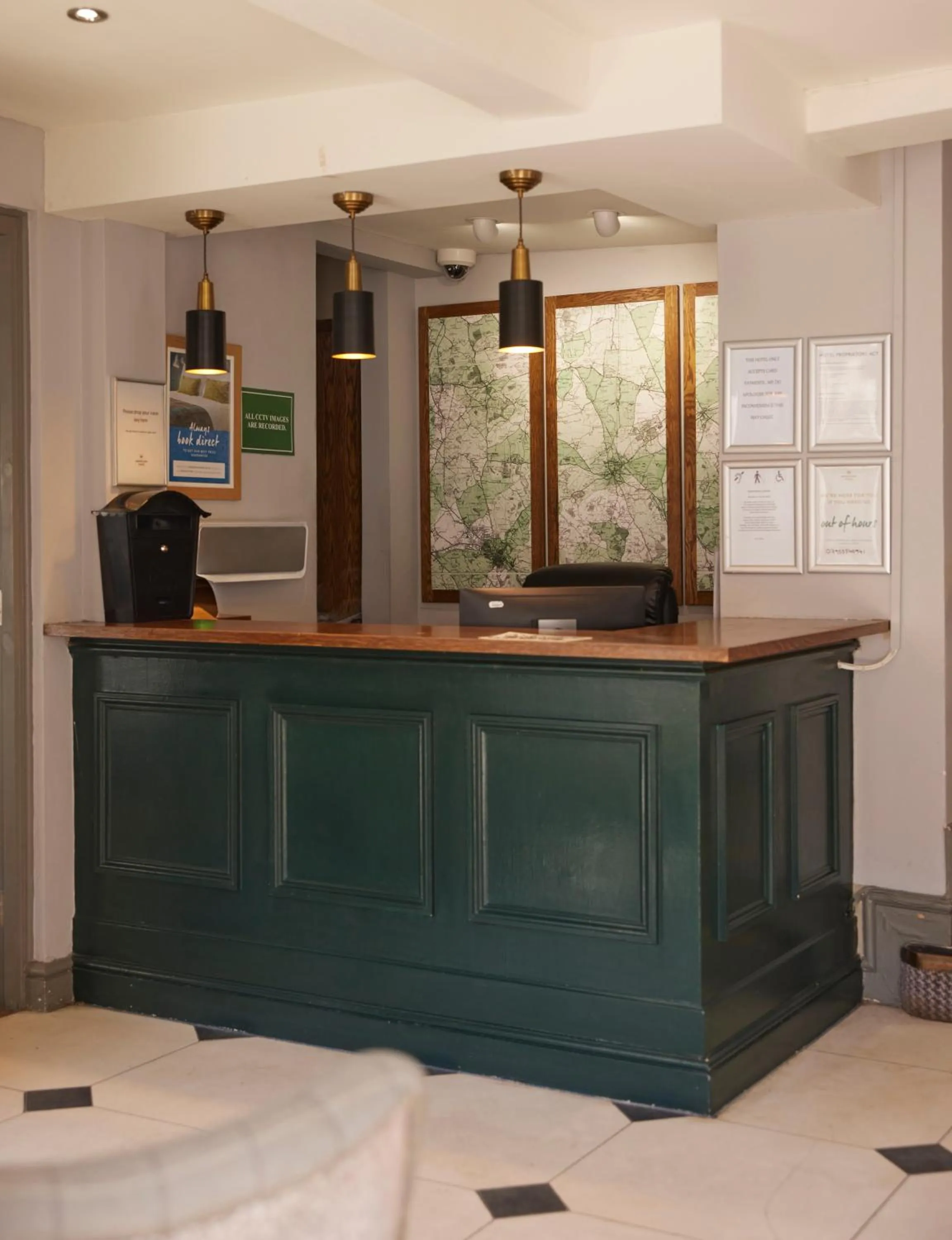 Facade/entrance in Sun Hotel by Greene King Inns