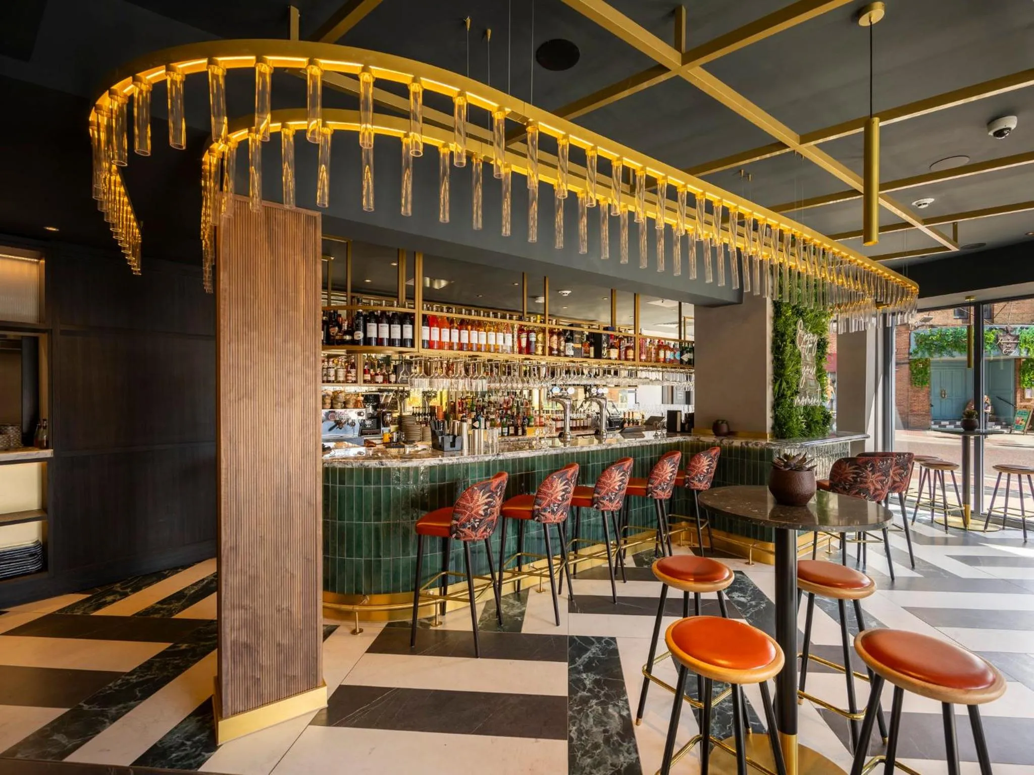 Lounge or bar in Hotel Indigo Leeds by IHG