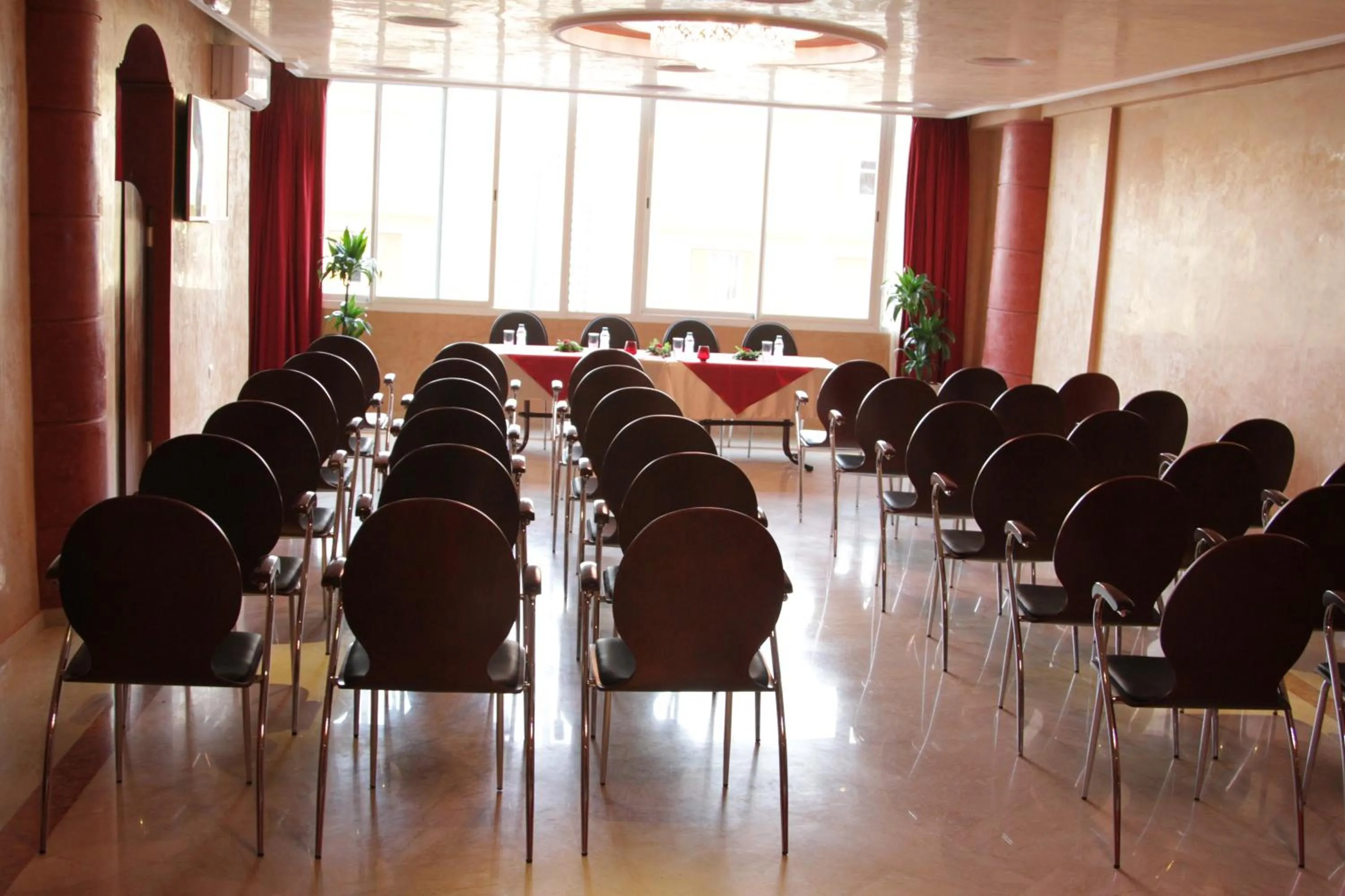 Business facilities in Hôtel Belle Vue et Spa