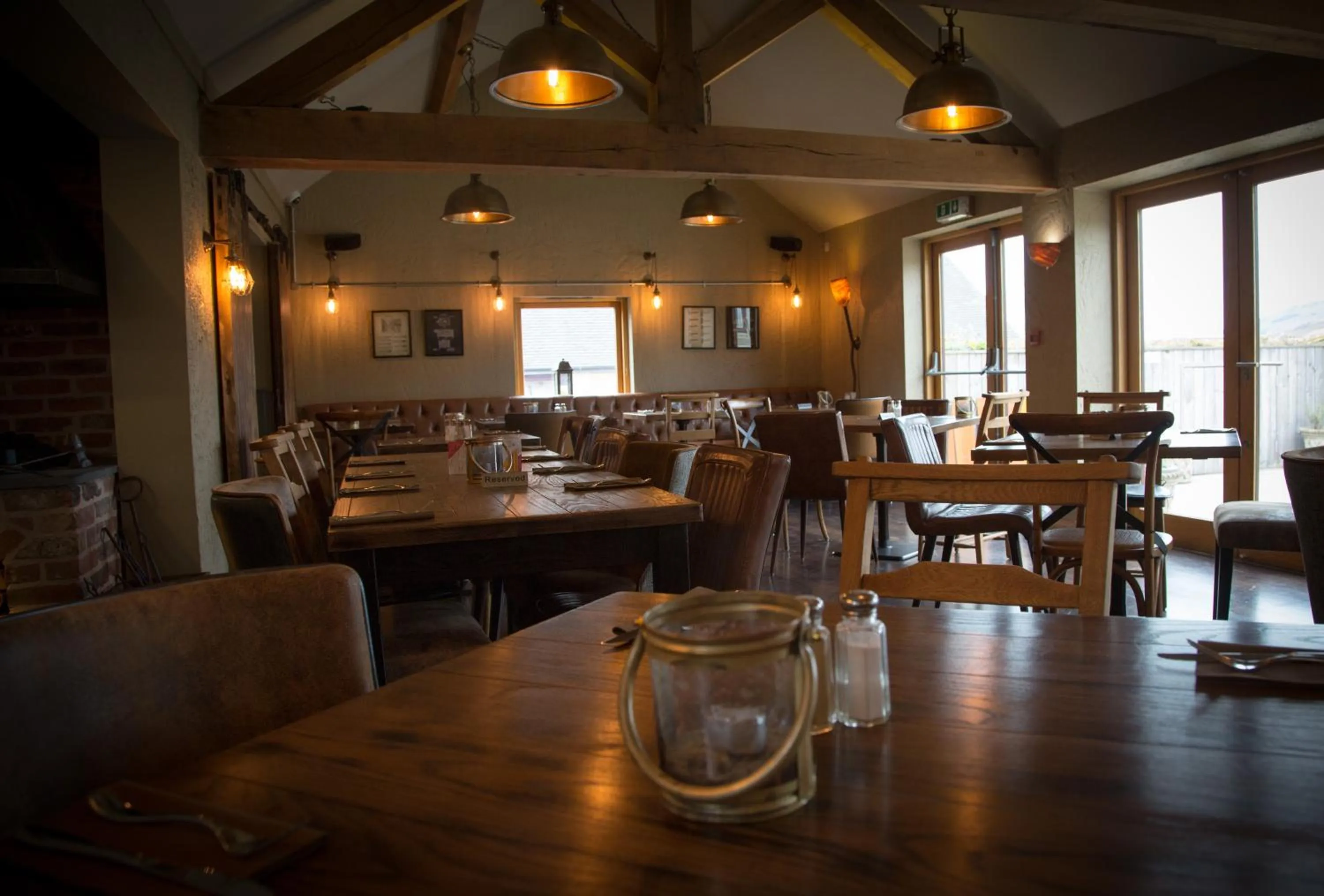 Restaurant/places to eat in Three Horseshoes Country Inn