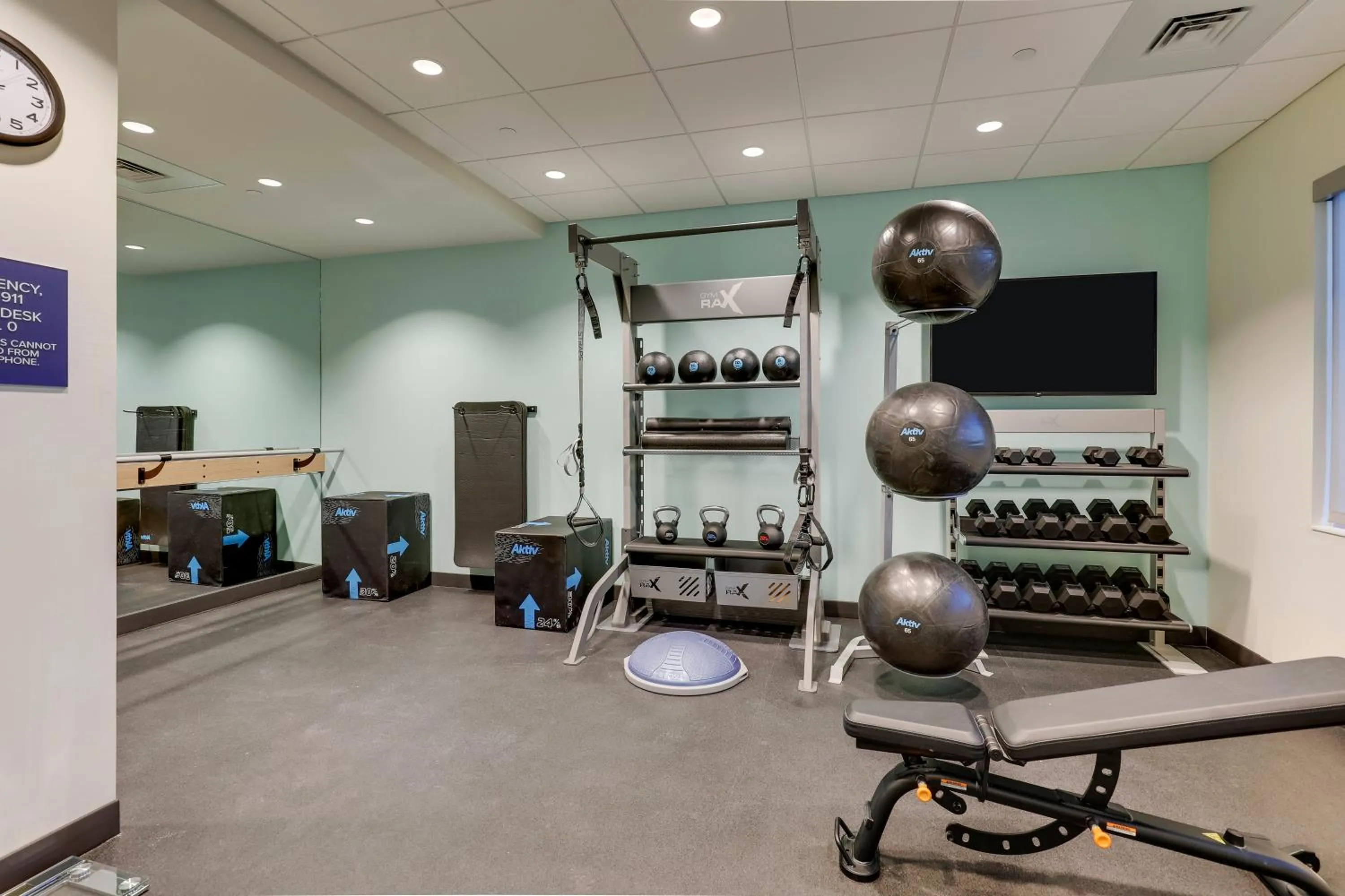 Fitness centre/facilities in Tru By Hilton Leland Wilmington