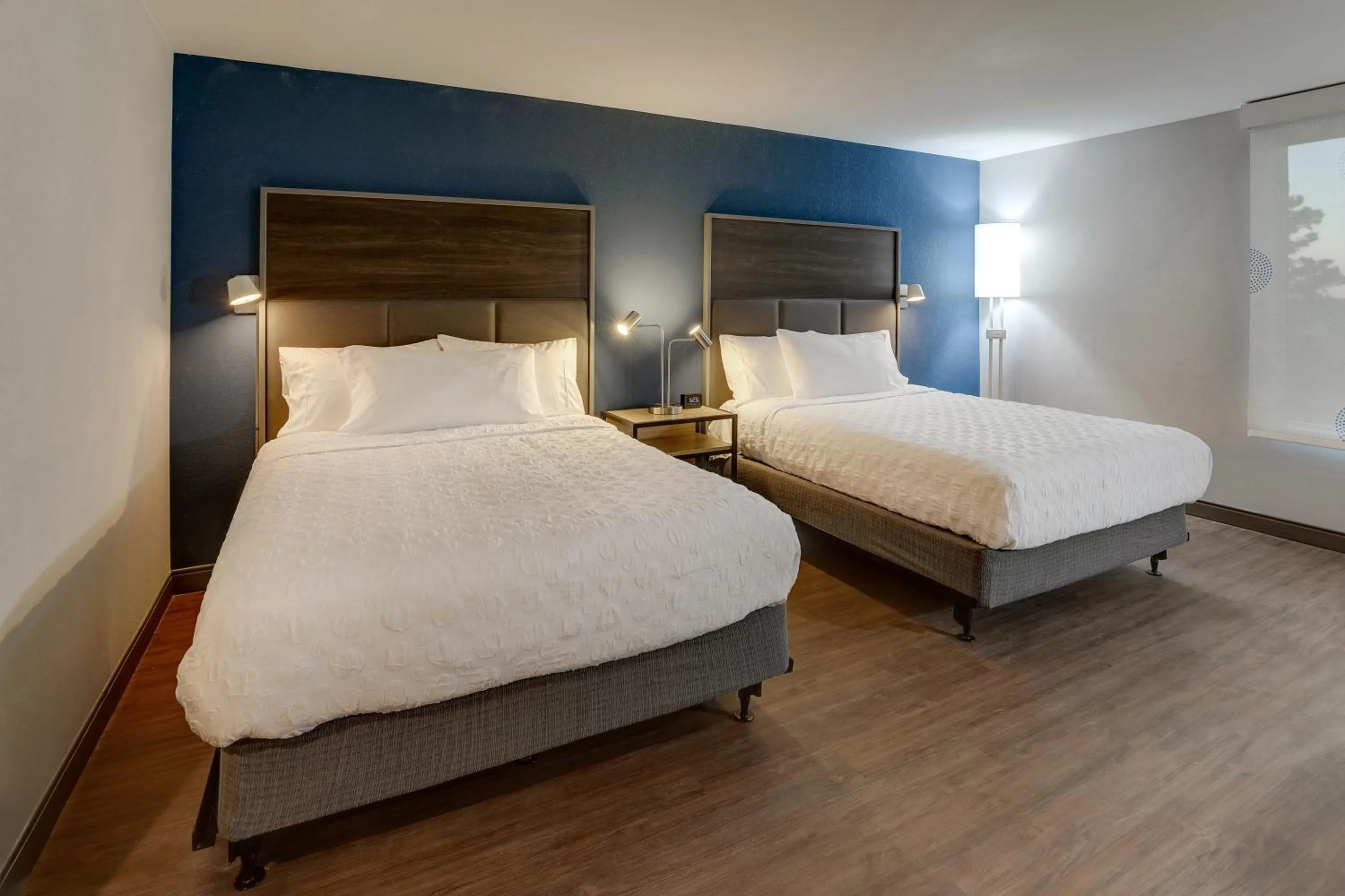 Bedroom, Bed in Tru By Hilton Leland Wilmington