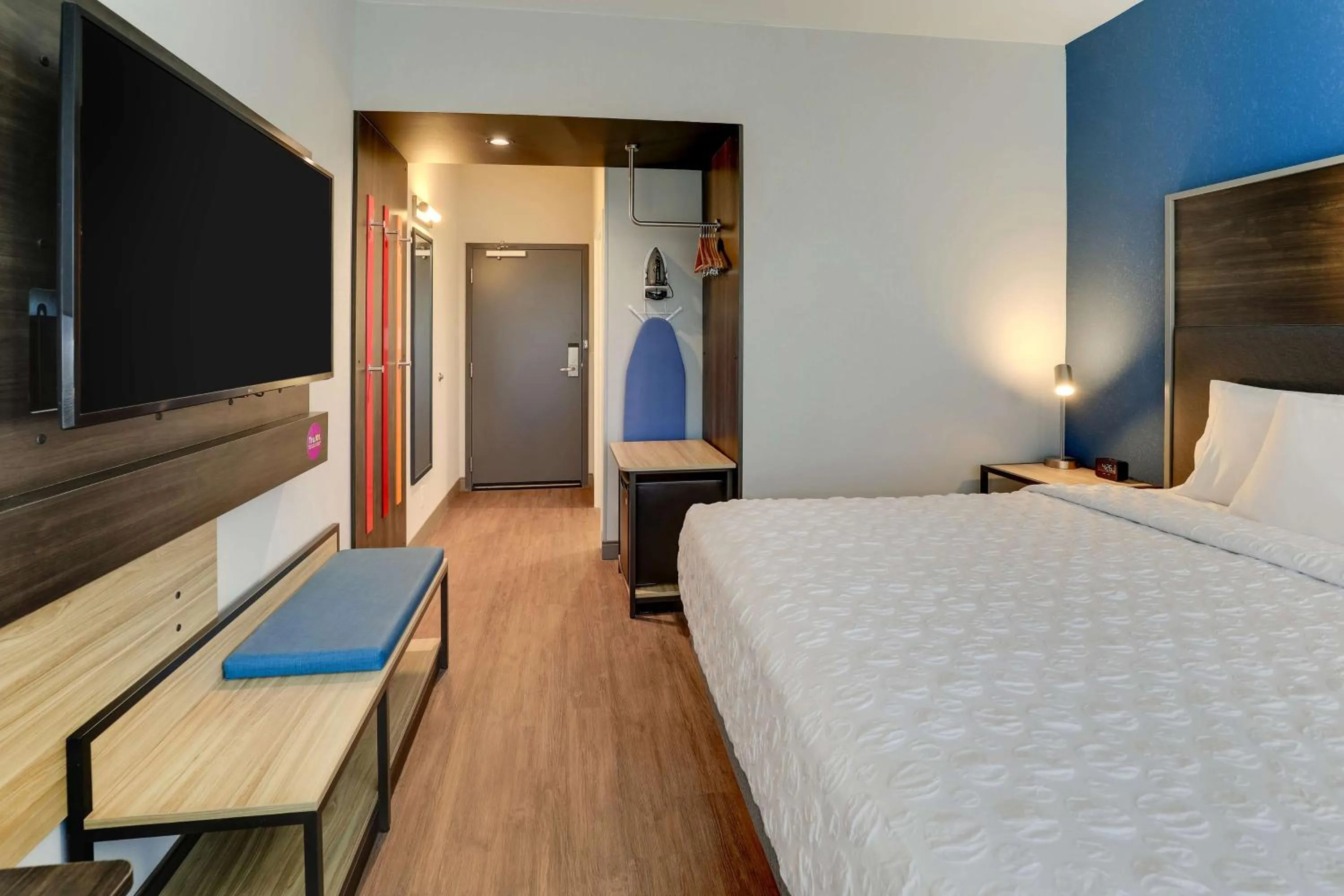 Bed in Tru By Hilton Leland Wilmington