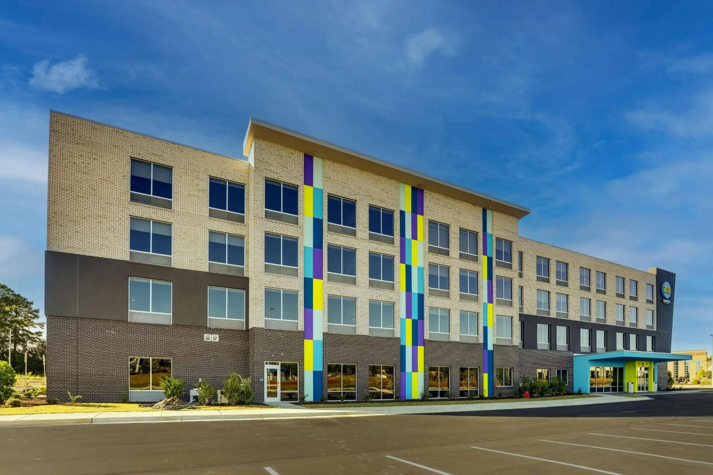 Property building in Tru By Hilton Leland Wilmington