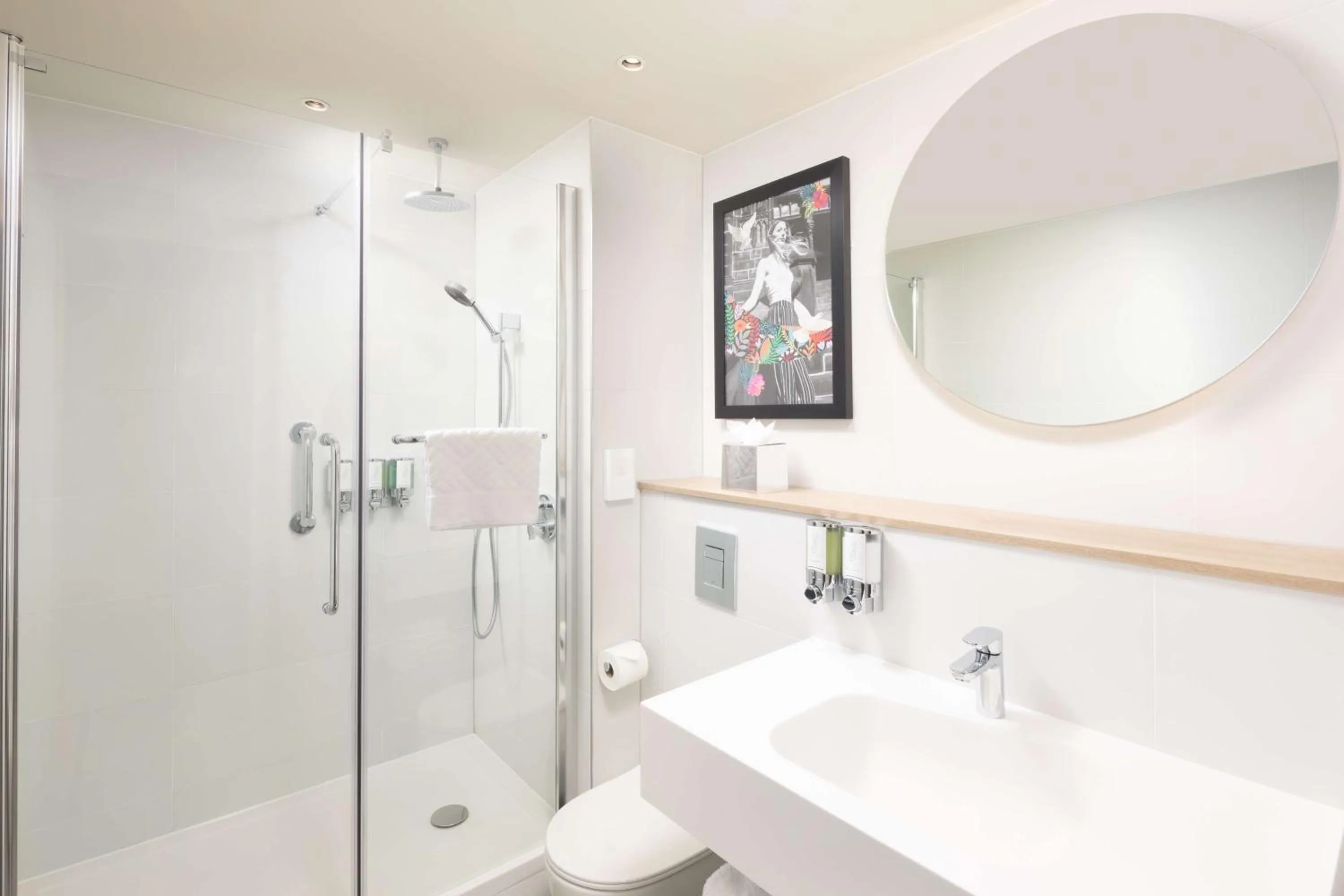 Bathroom in Hampton By Hilton London Old Street