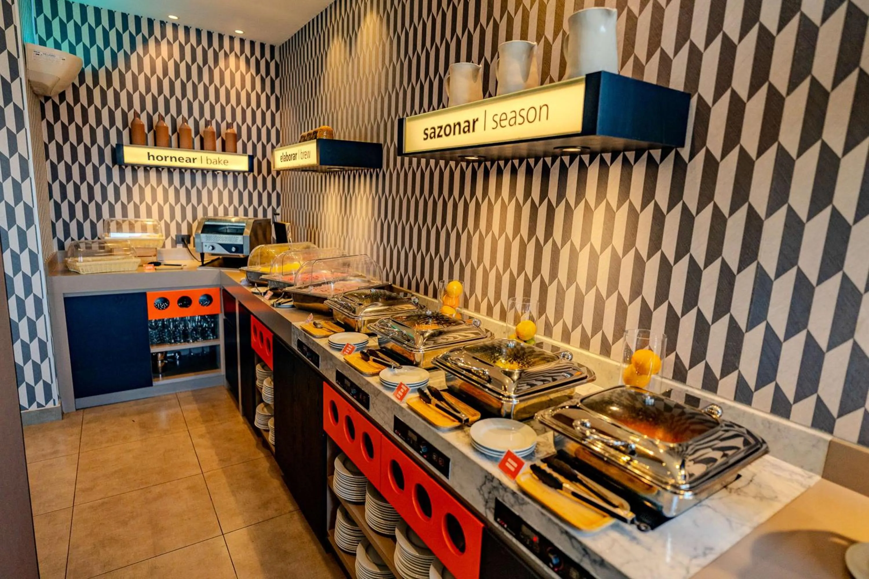 Breakfast in Hampton By Hilton Santiago Las Condes