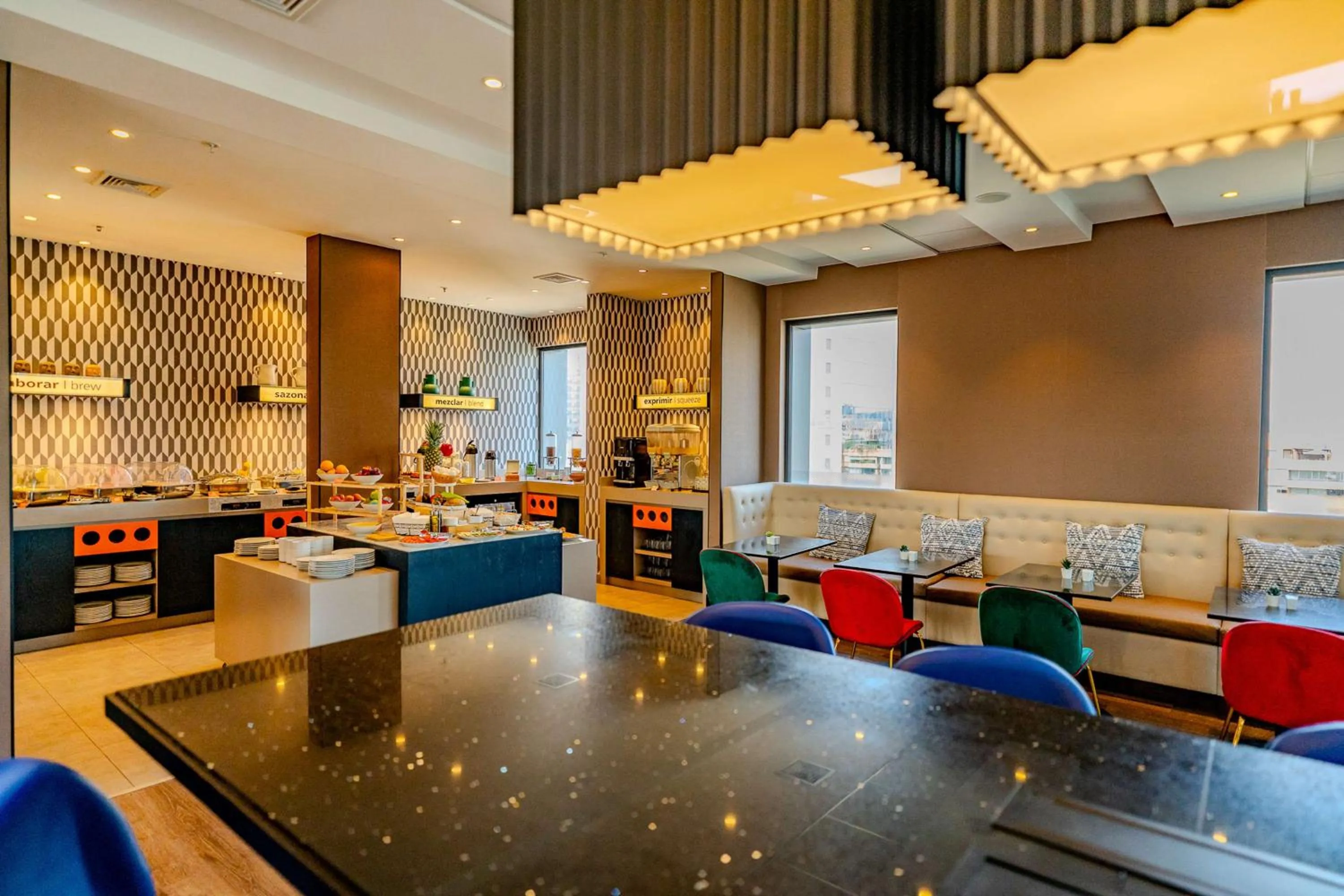 Breakfast in Hampton By Hilton Santiago Las Condes