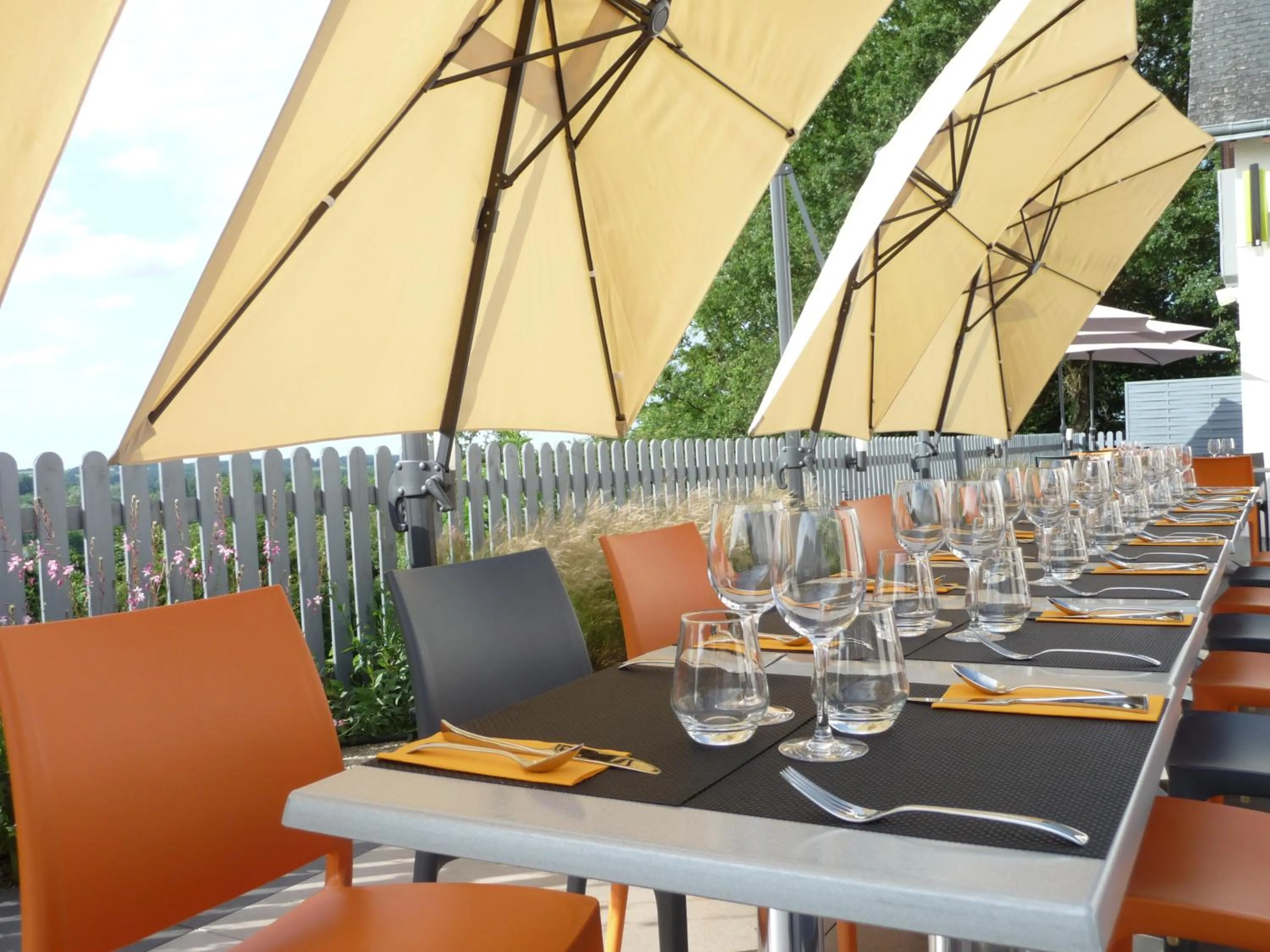 Restaurant/places to eat in LOGIS Hôtel-restaurant IMAGO