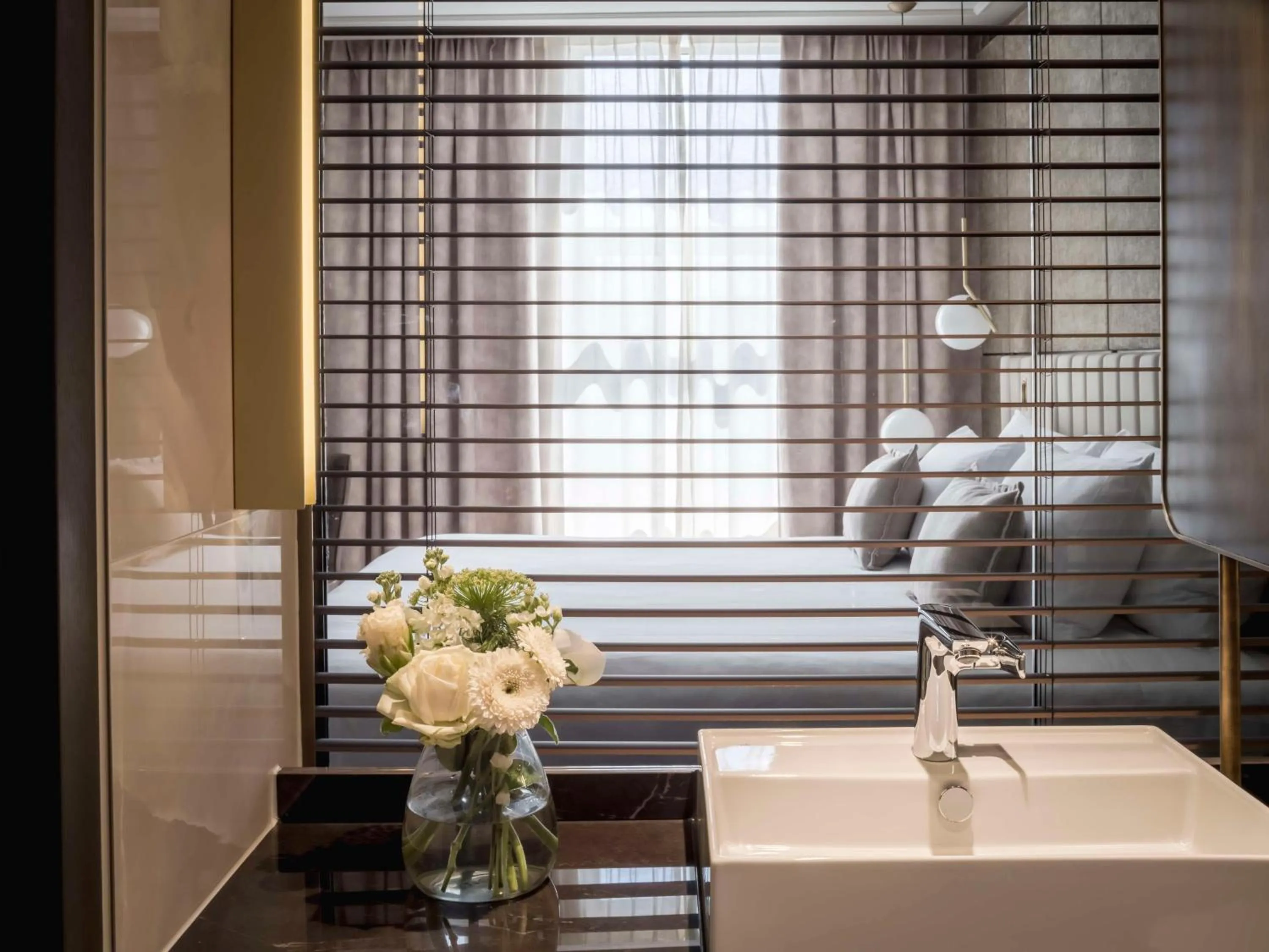 Bedroom in Anantara Grand Hotel Krasnapolsky Amsterdam