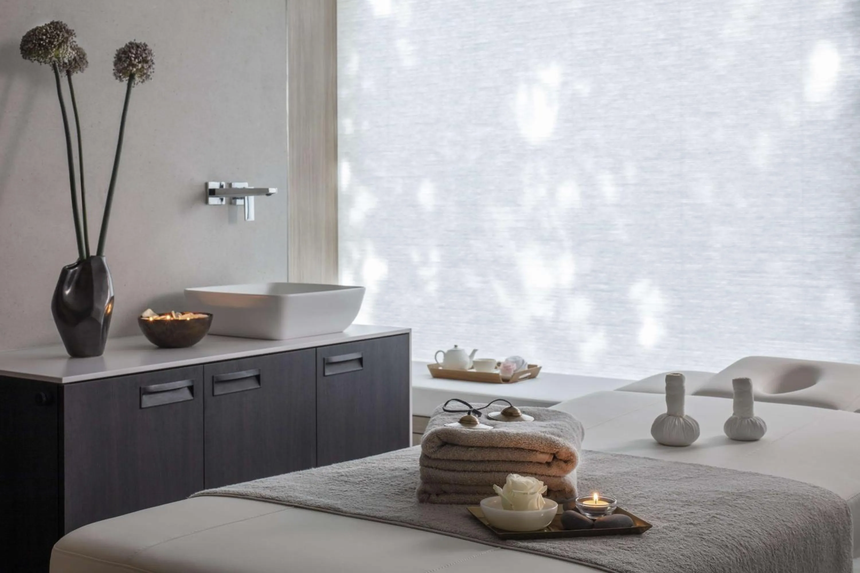 Spa and wellness centre/facilities, Bed in Anantara Grand Hotel Krasnapolsky Amsterdam