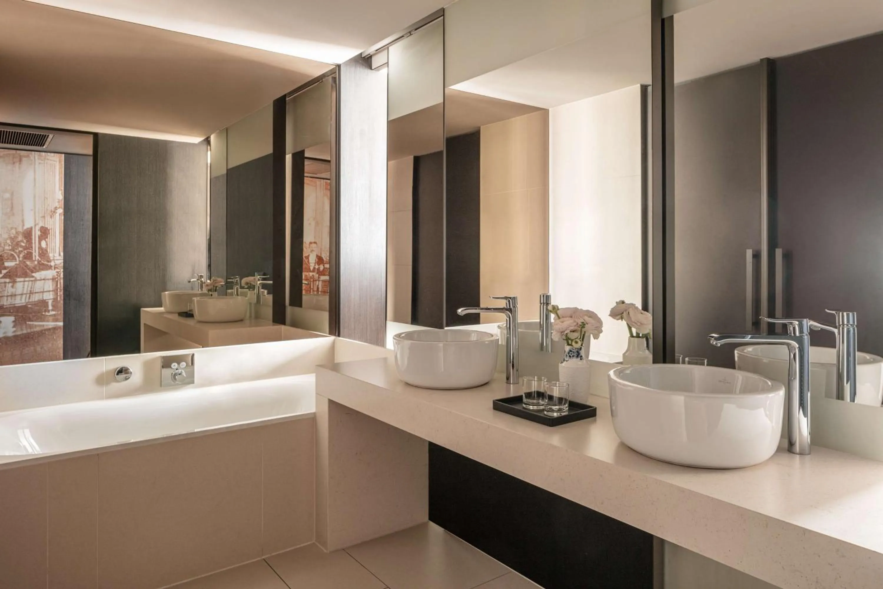 Bathroom in Anantara Grand Hotel Krasnapolsky Amsterdam