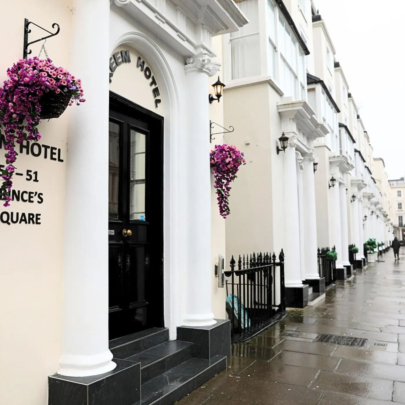 Property building in Reem Hotel