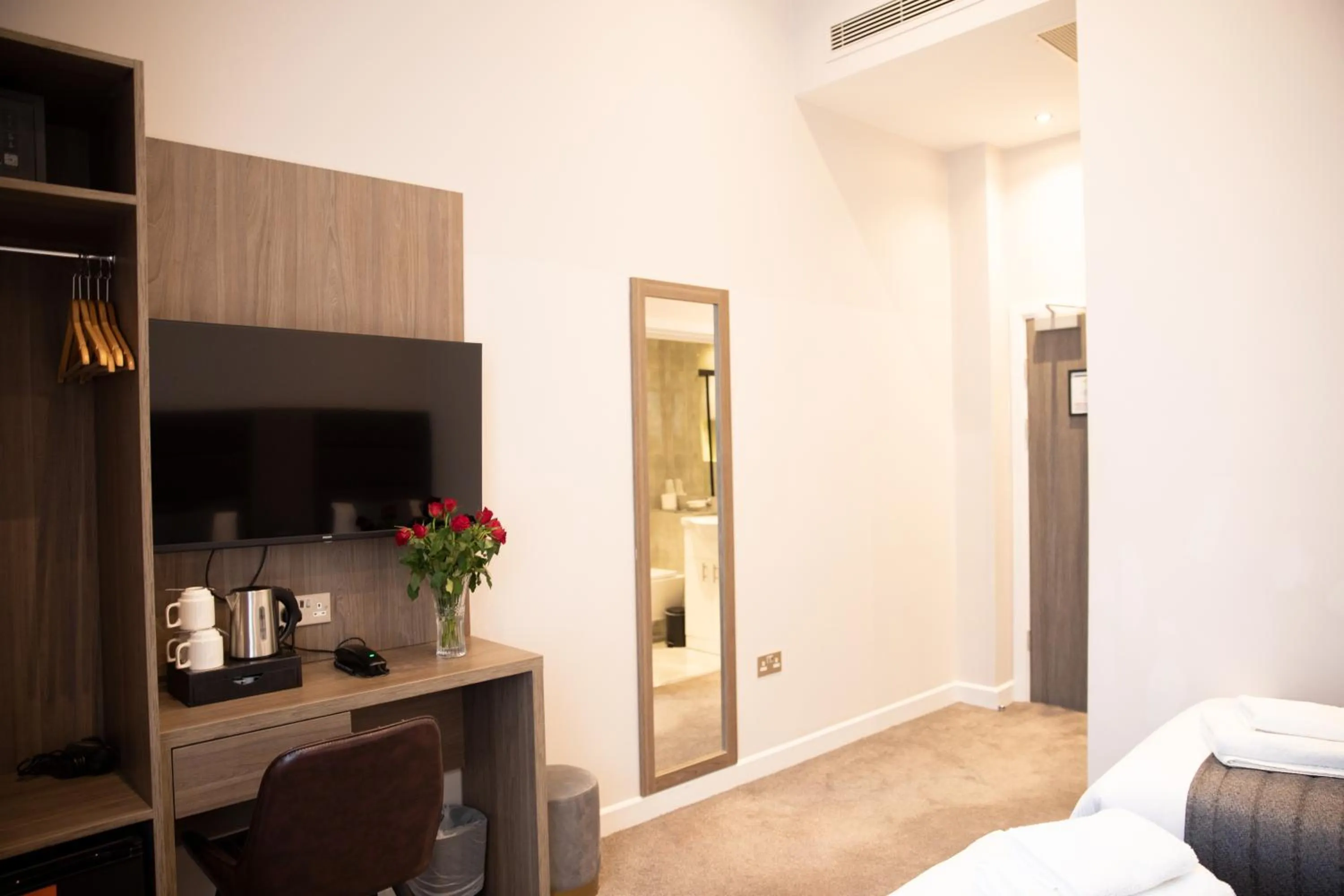 Bedroom, Bed in Reem Hotel